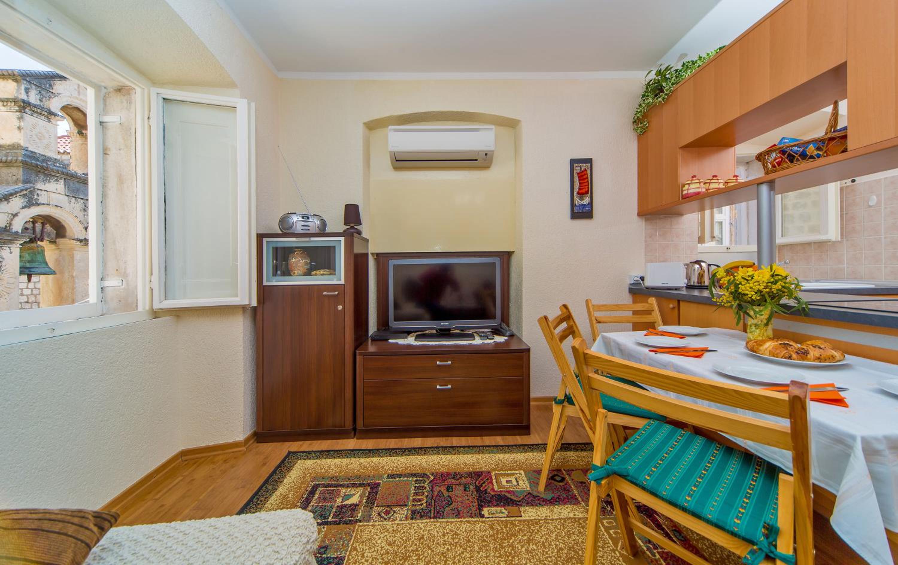 Apartment Maru