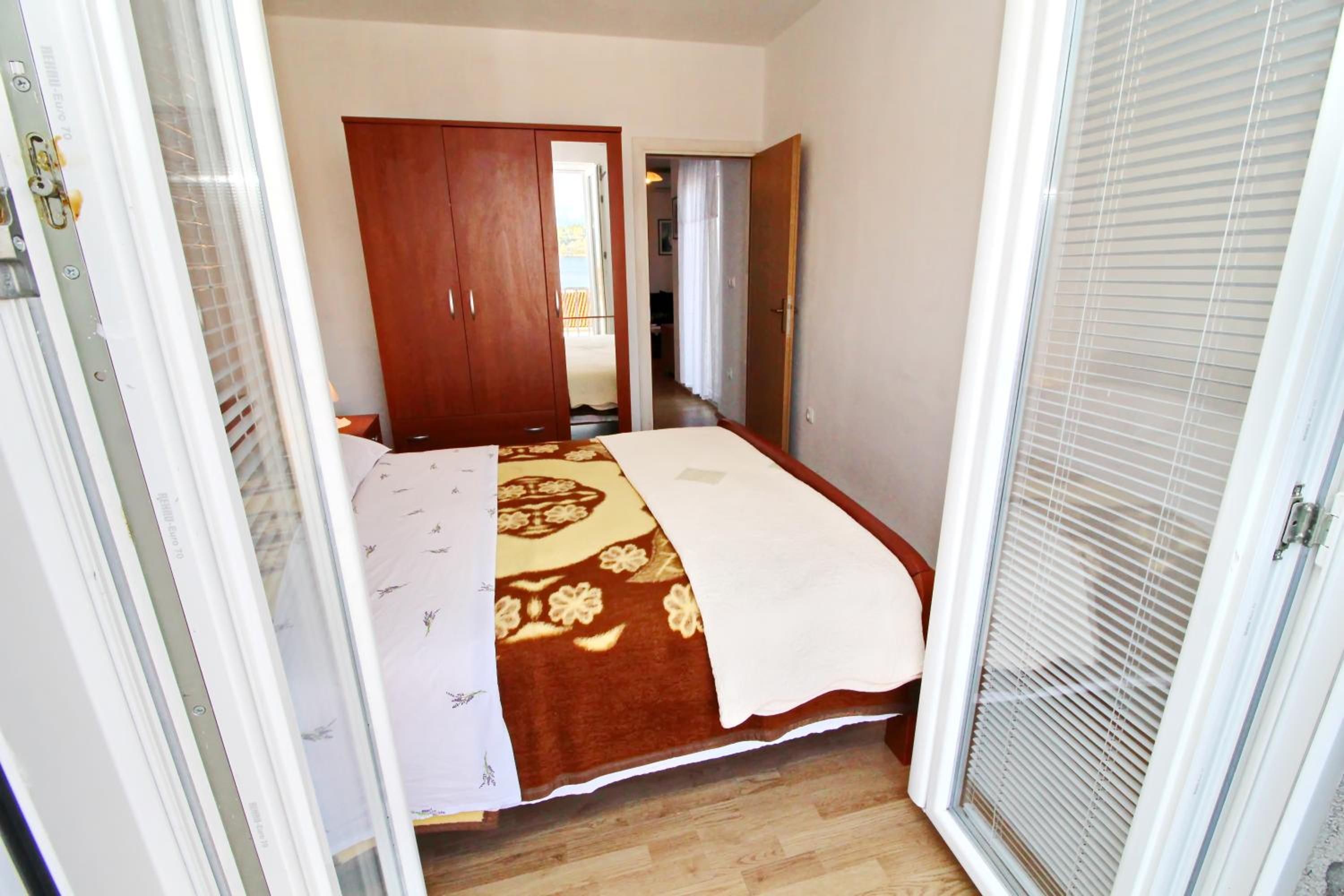 Apartments Nodilo