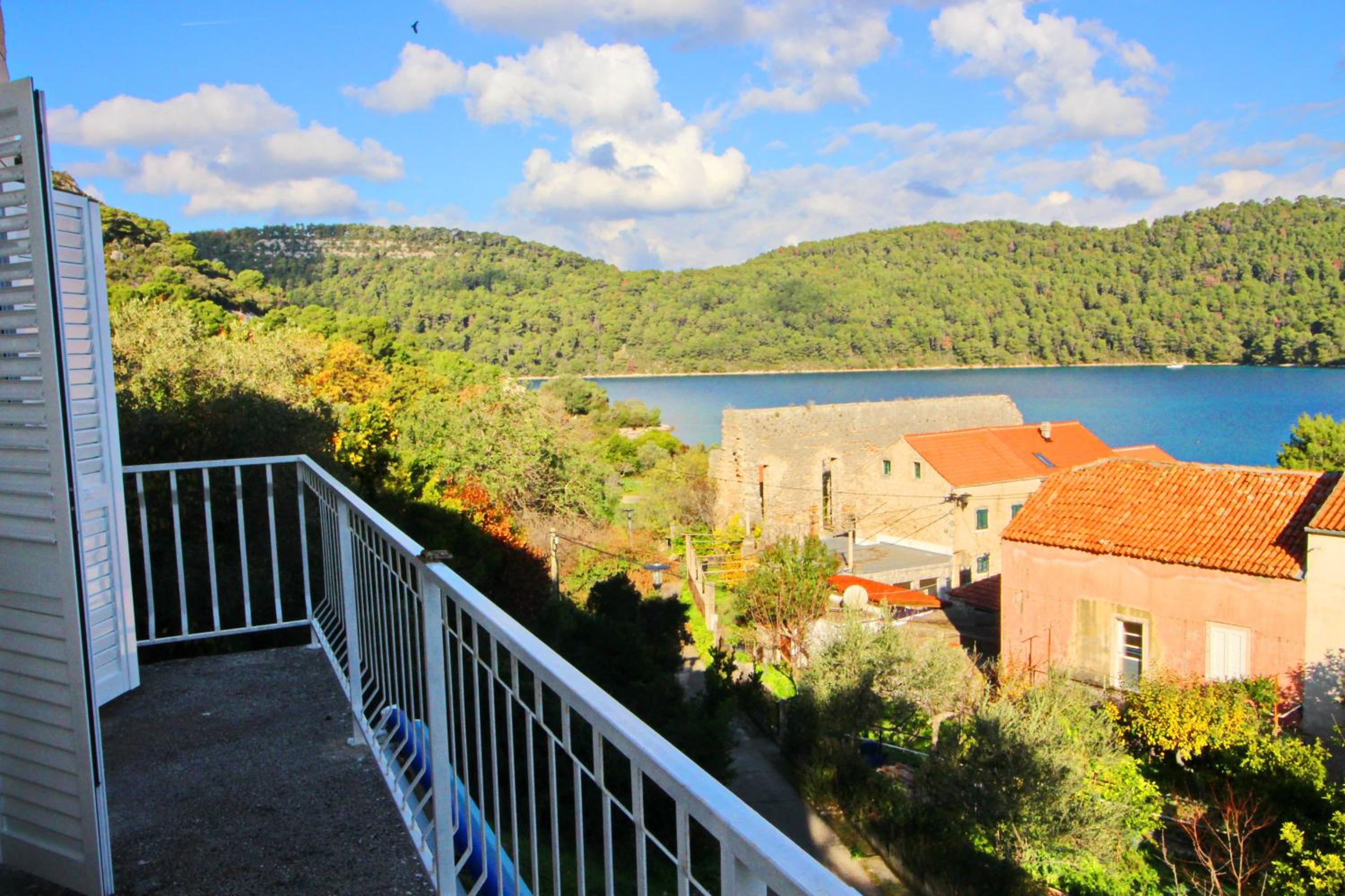Apartments Nodilo