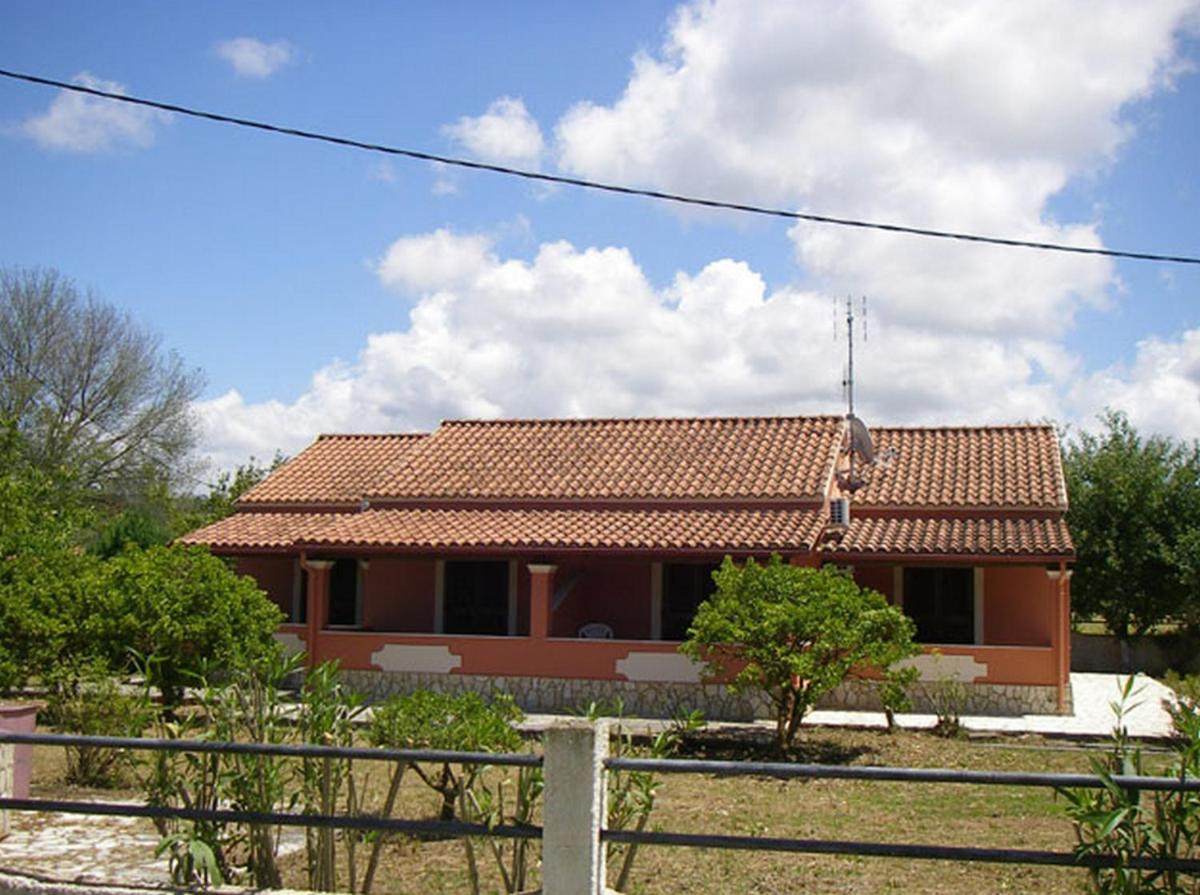 Erifili Apartments