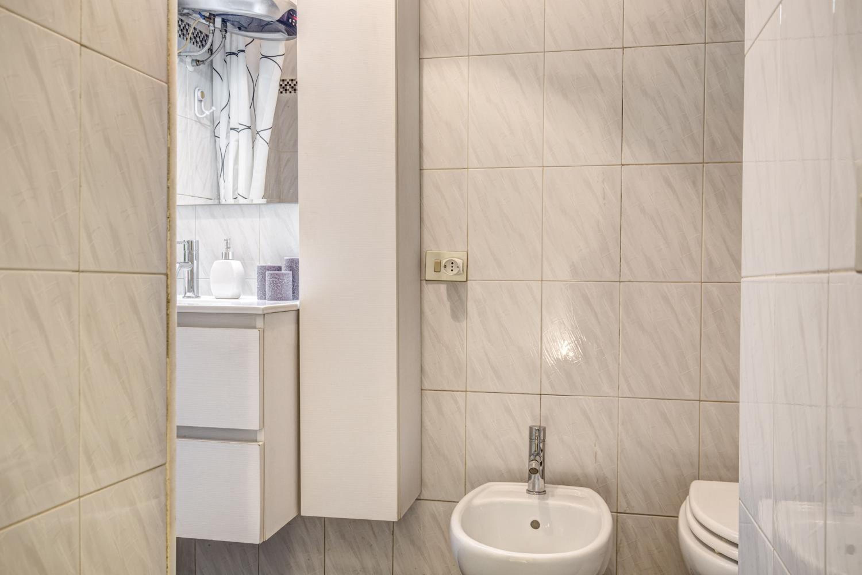 M&L Apartments - Ardesia Colosseo