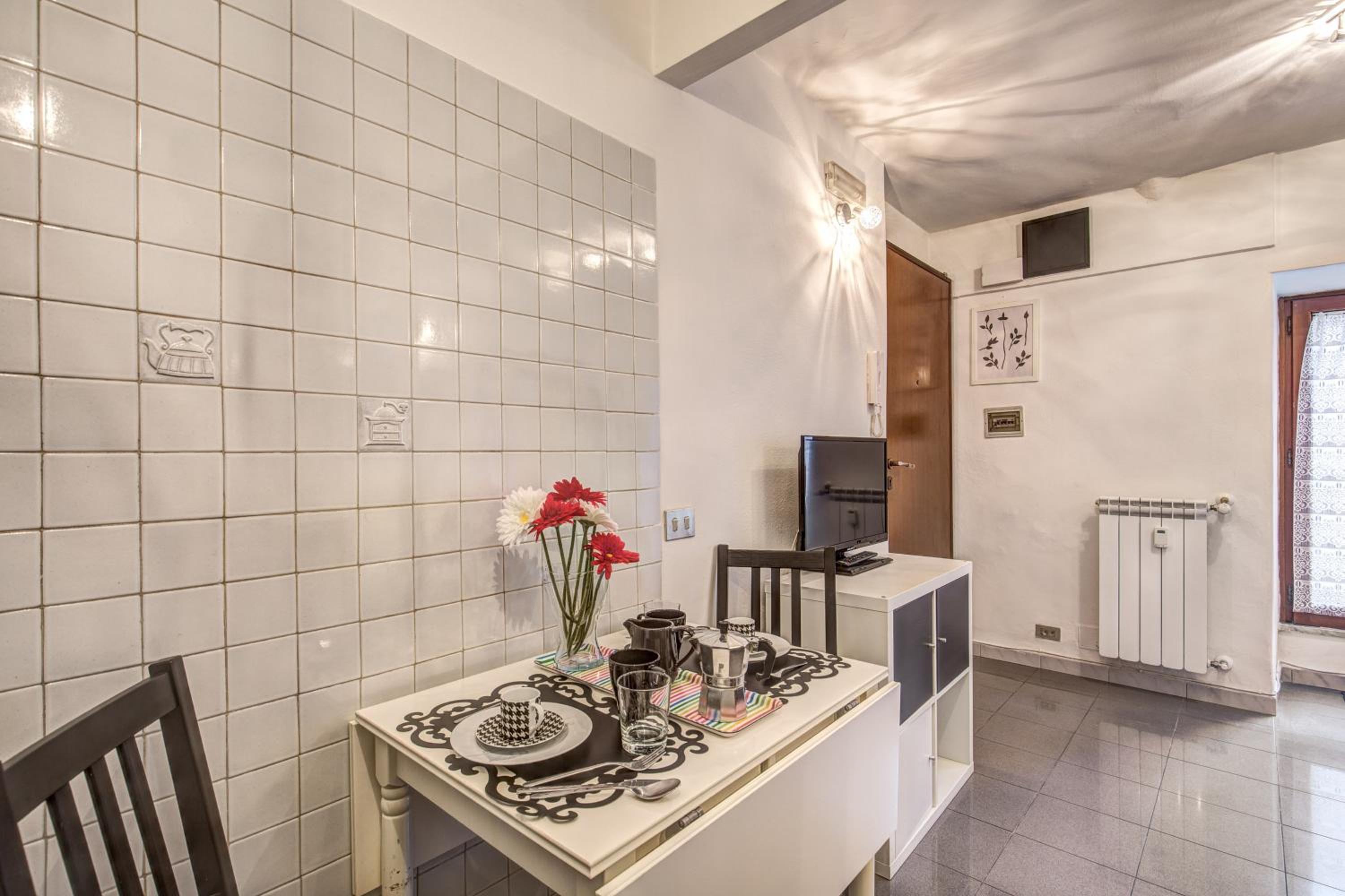 M&L Apartments - Ardesia Colosseo