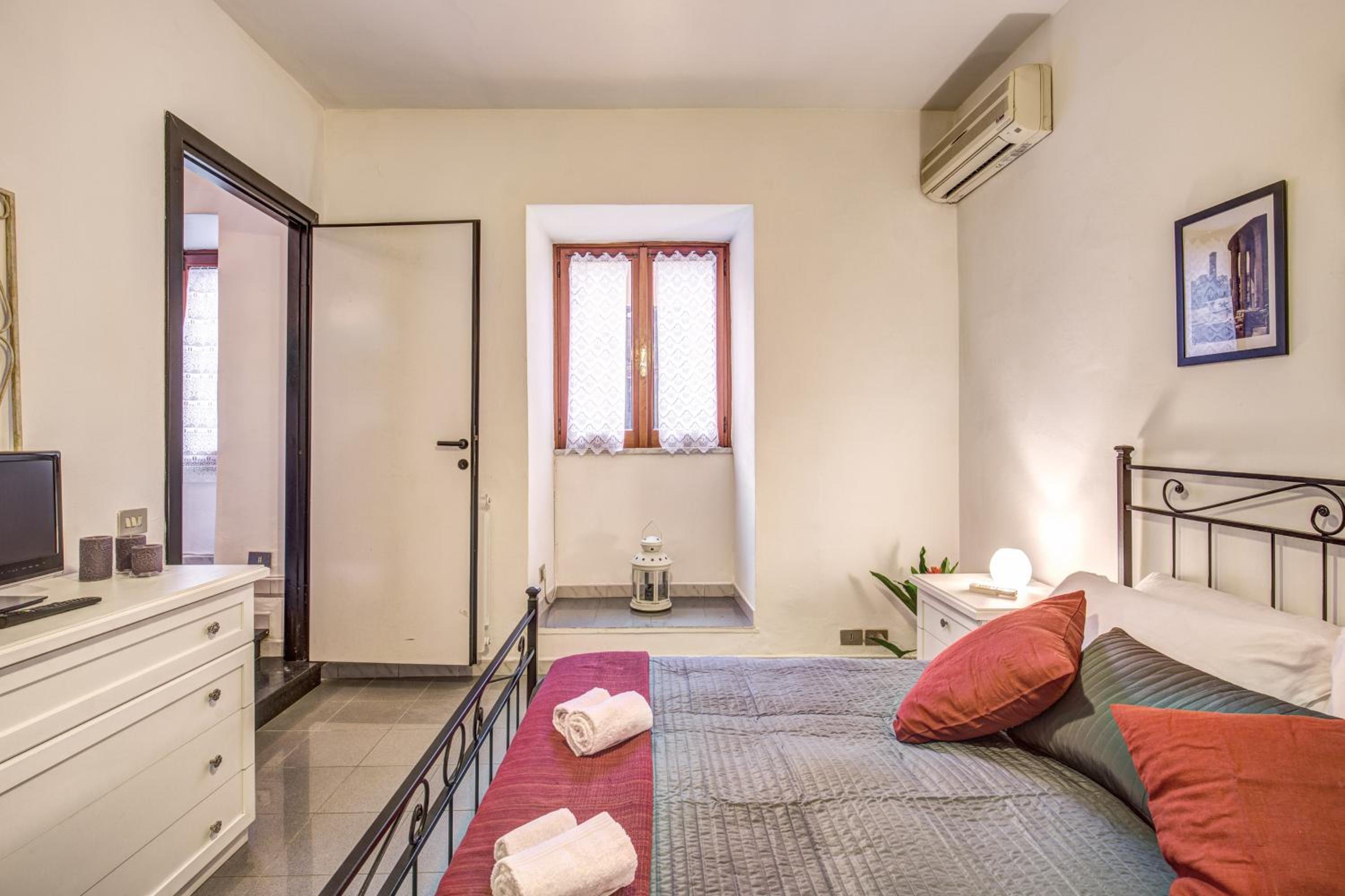 M&L Apartments - Ardesia Colosseo