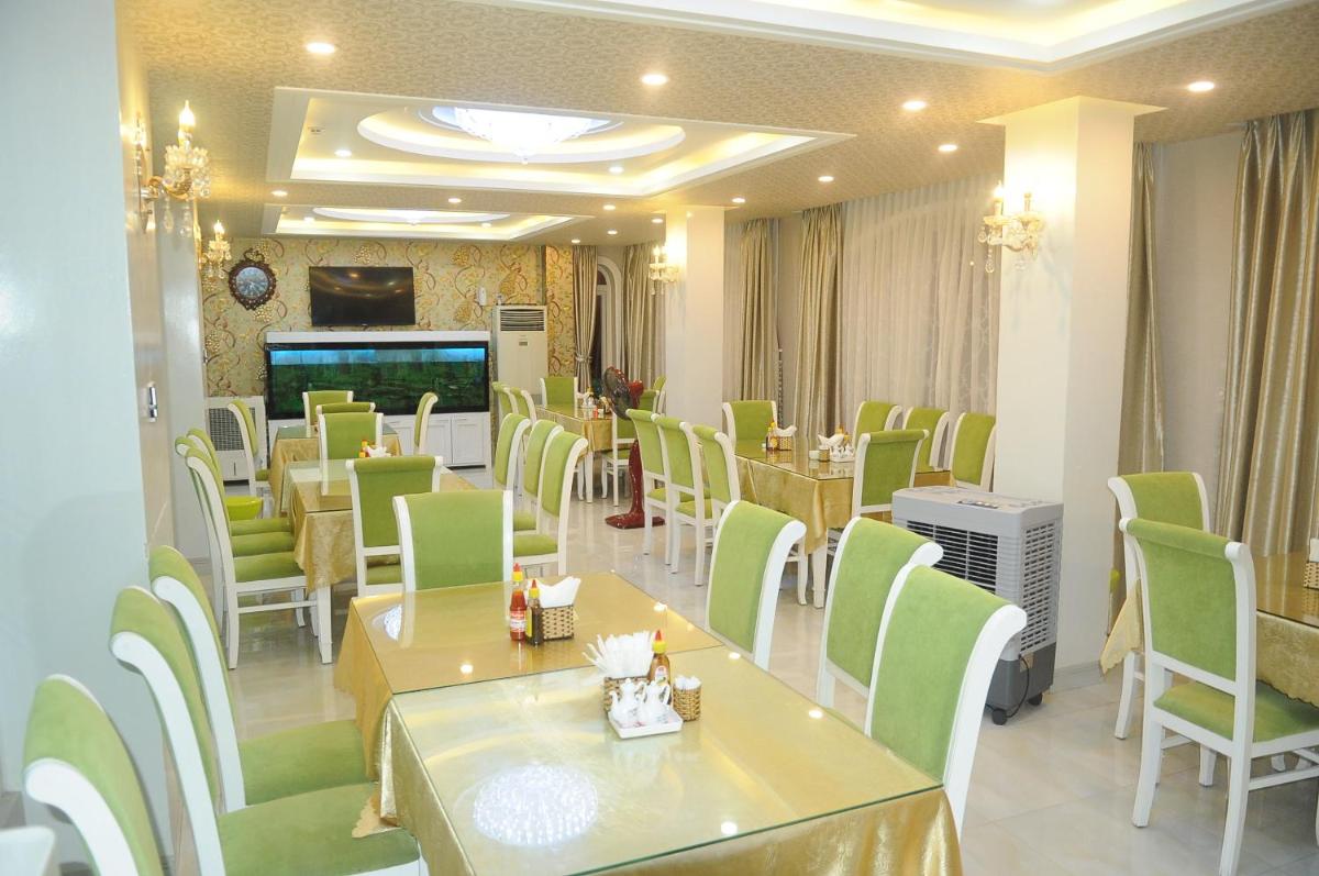 restaurant