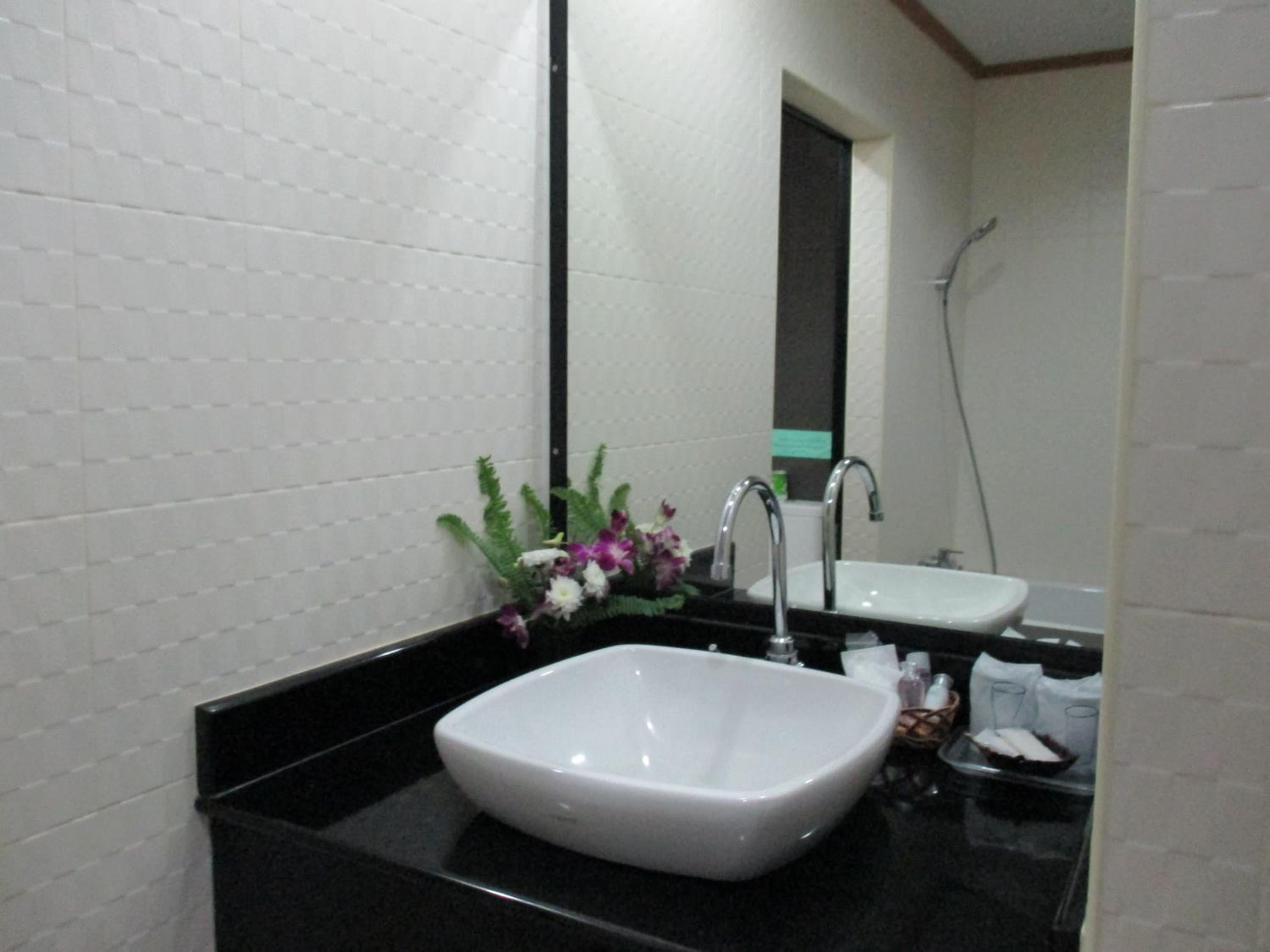Lipa Bay Resort