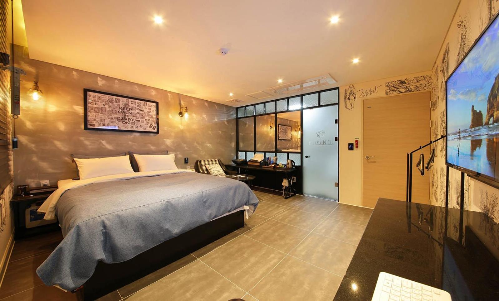 hotel room