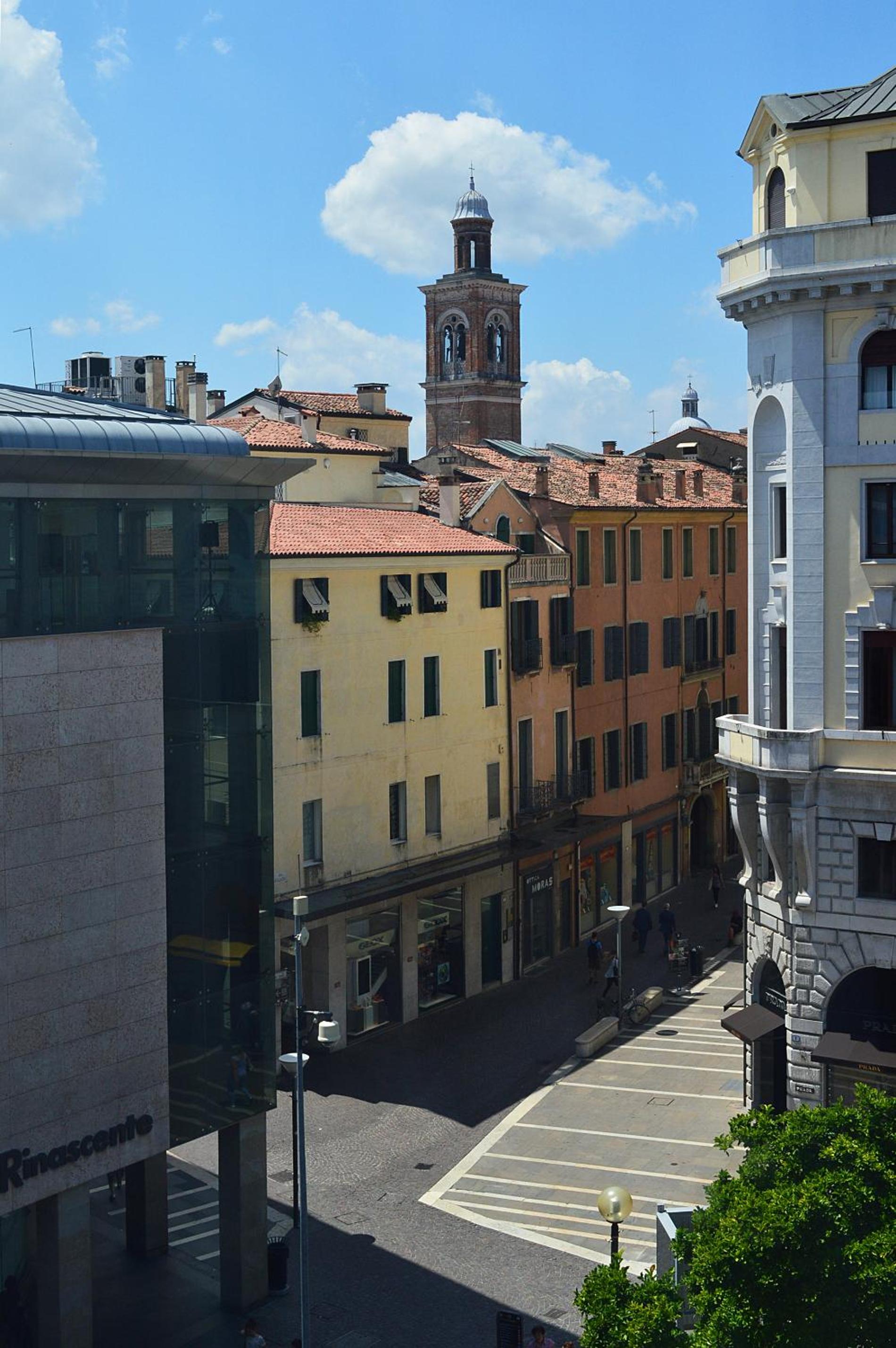 Residence Piazza Garibaldi view 2