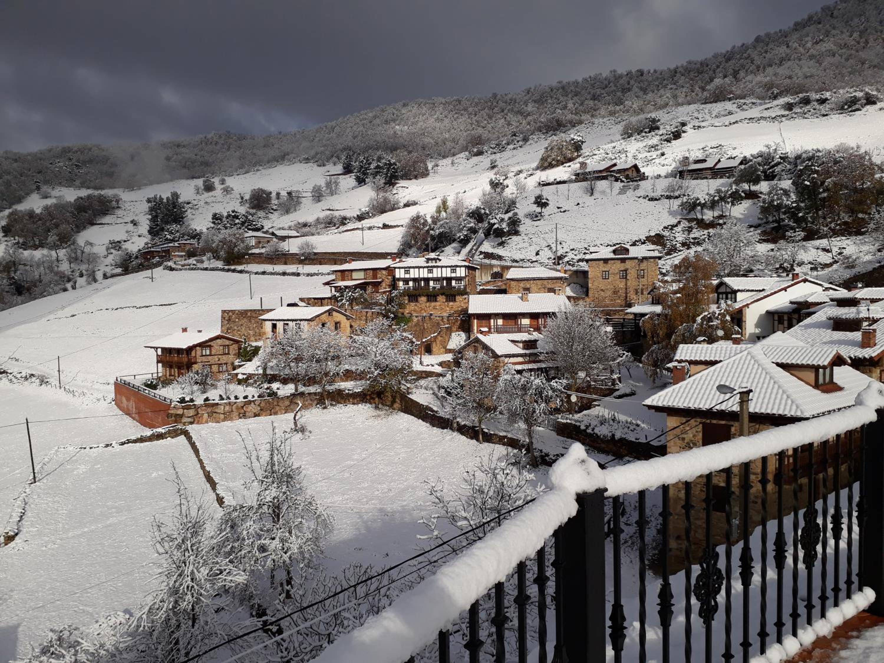 Posada Torcaz photo 2