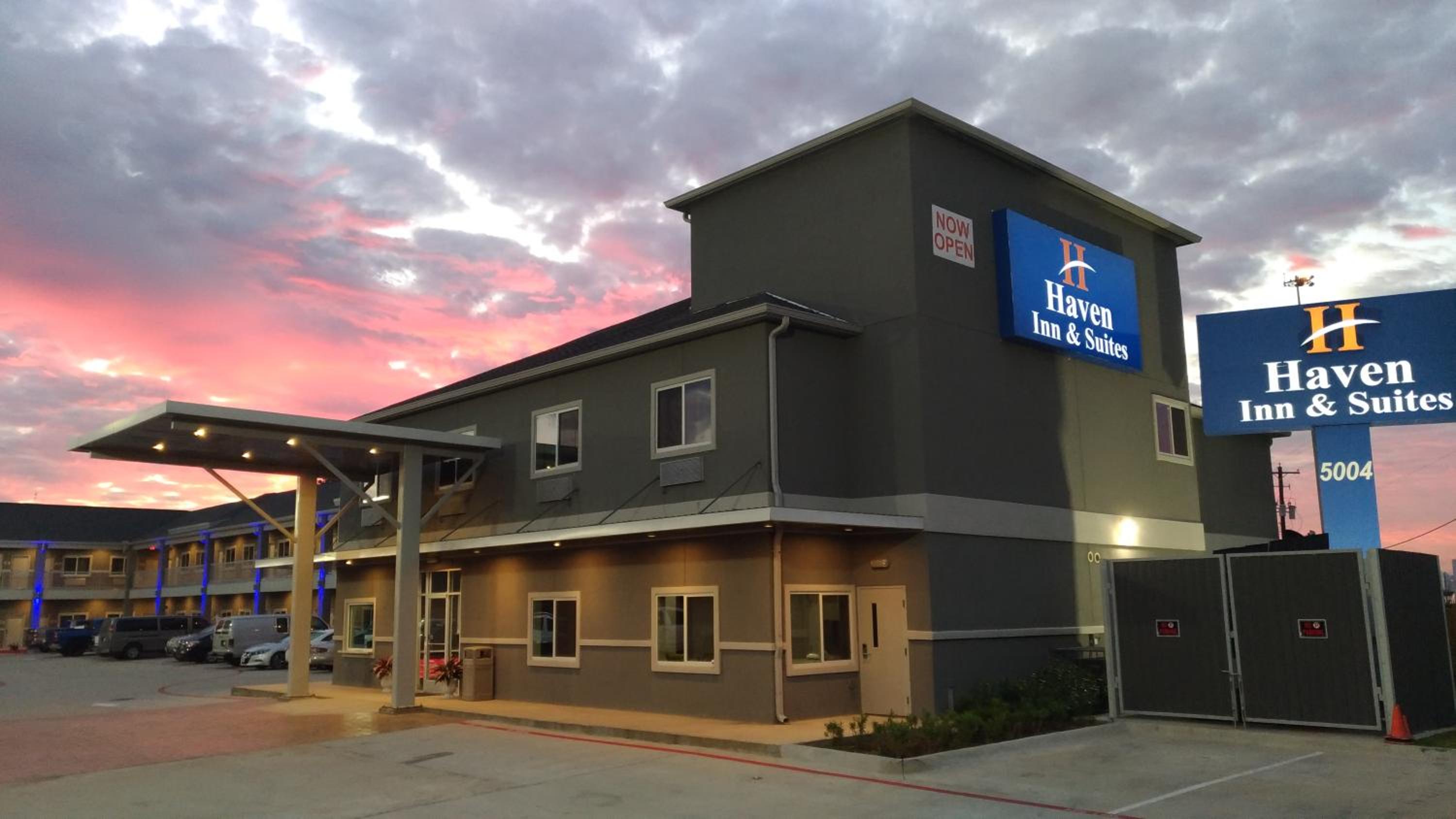 Haven Inn & Suites Downtown Houston.