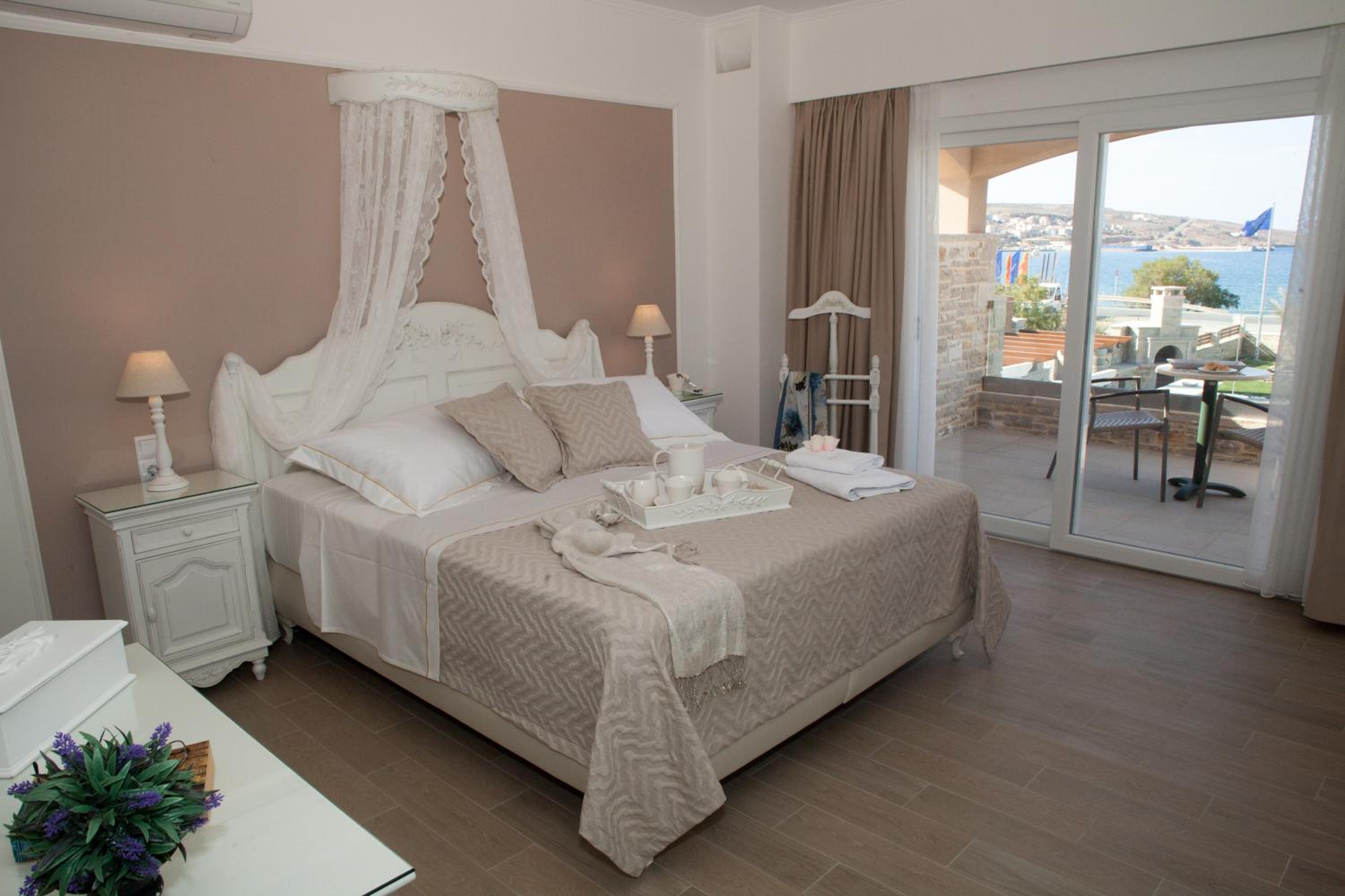 Blue Horizon Villa & Suites