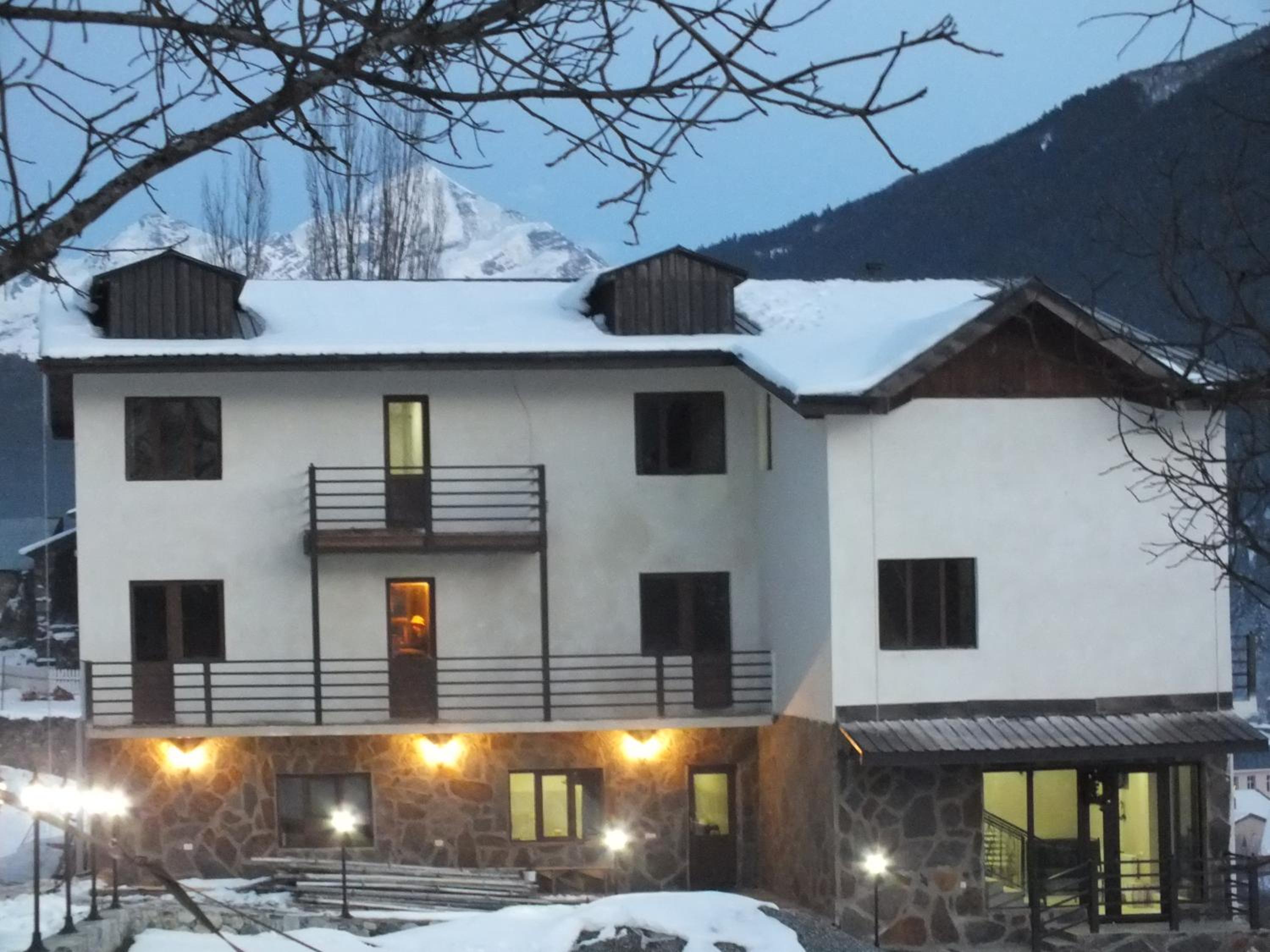 Roza Mountain View Guesthouse view 3