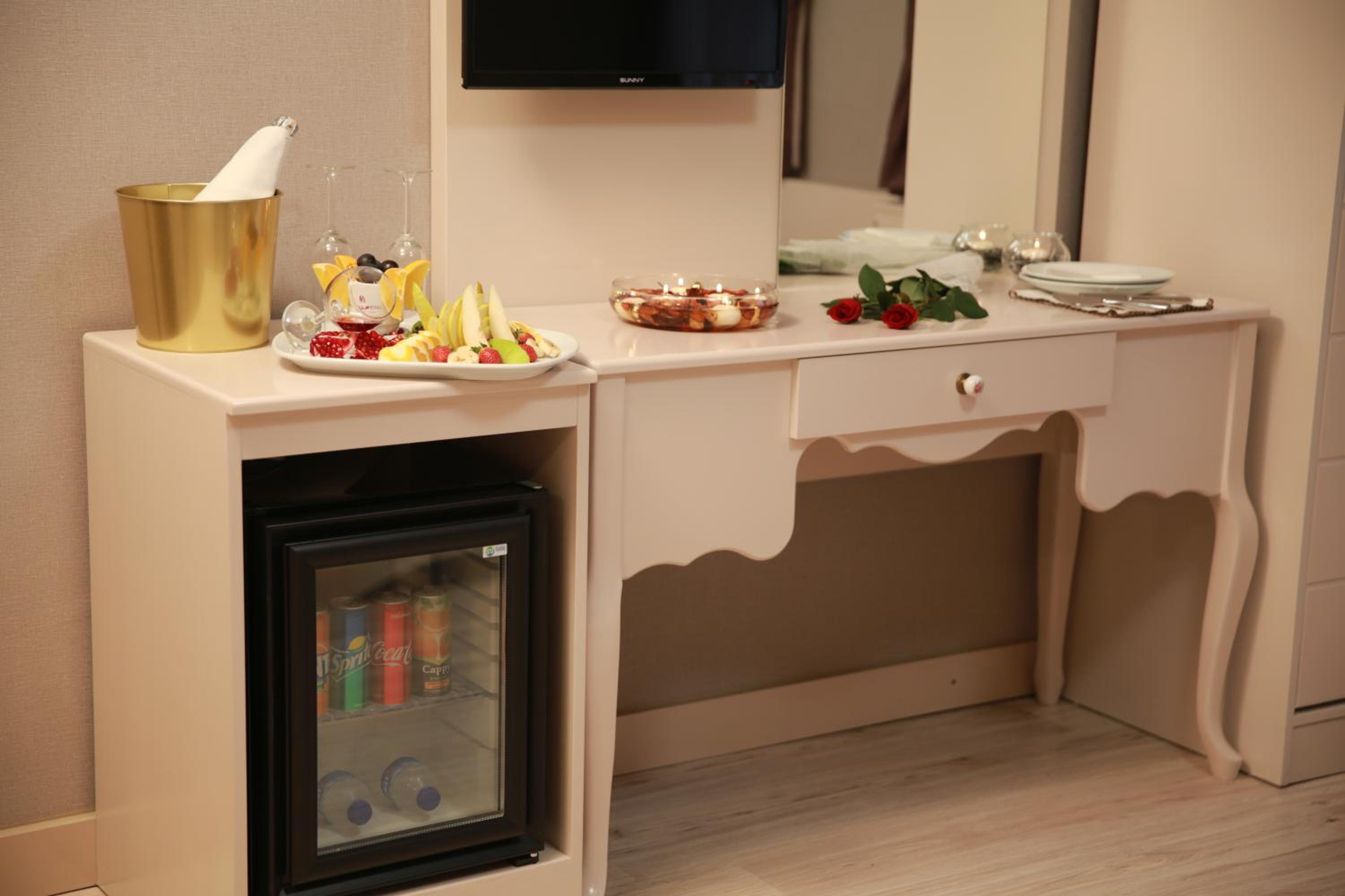 Pelican House Hotel - Image 13