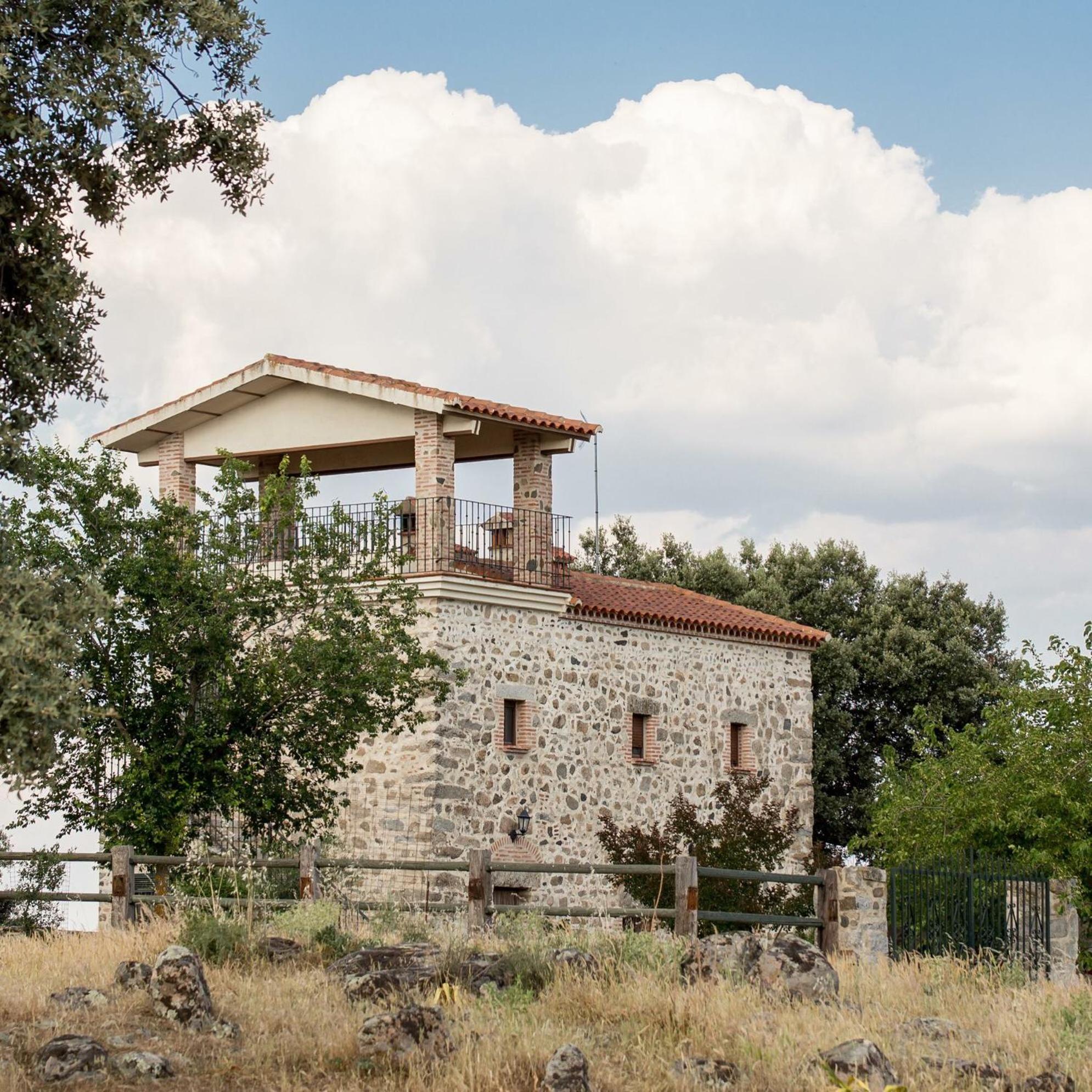 Cortijos y Dehesa