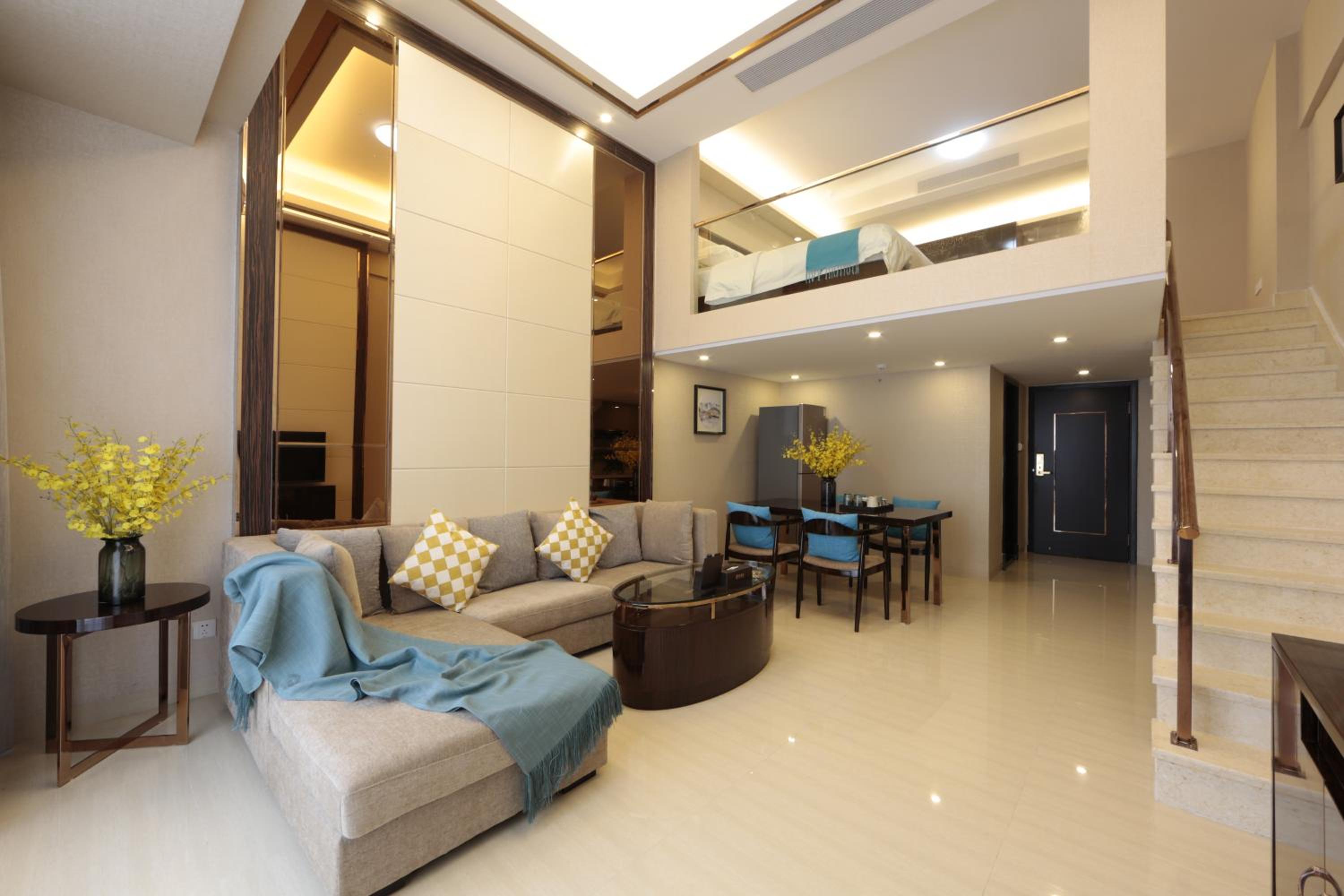 Waifiden Duplex Apartment Zhongyong Jinyu Building-Free Shuttle Bus to Canton Fair
