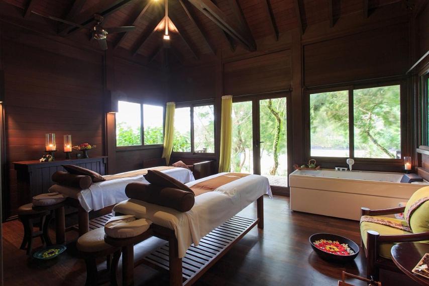 Palau Pacific Resort & The Pristine Villas and Bungalows