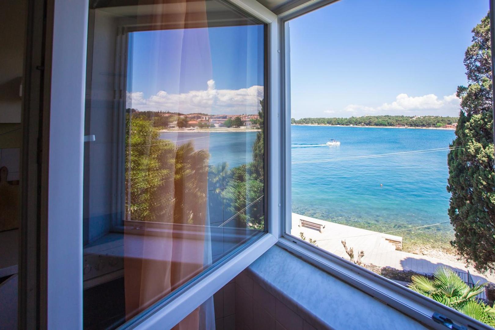 Old Town apartment - Property Image 11