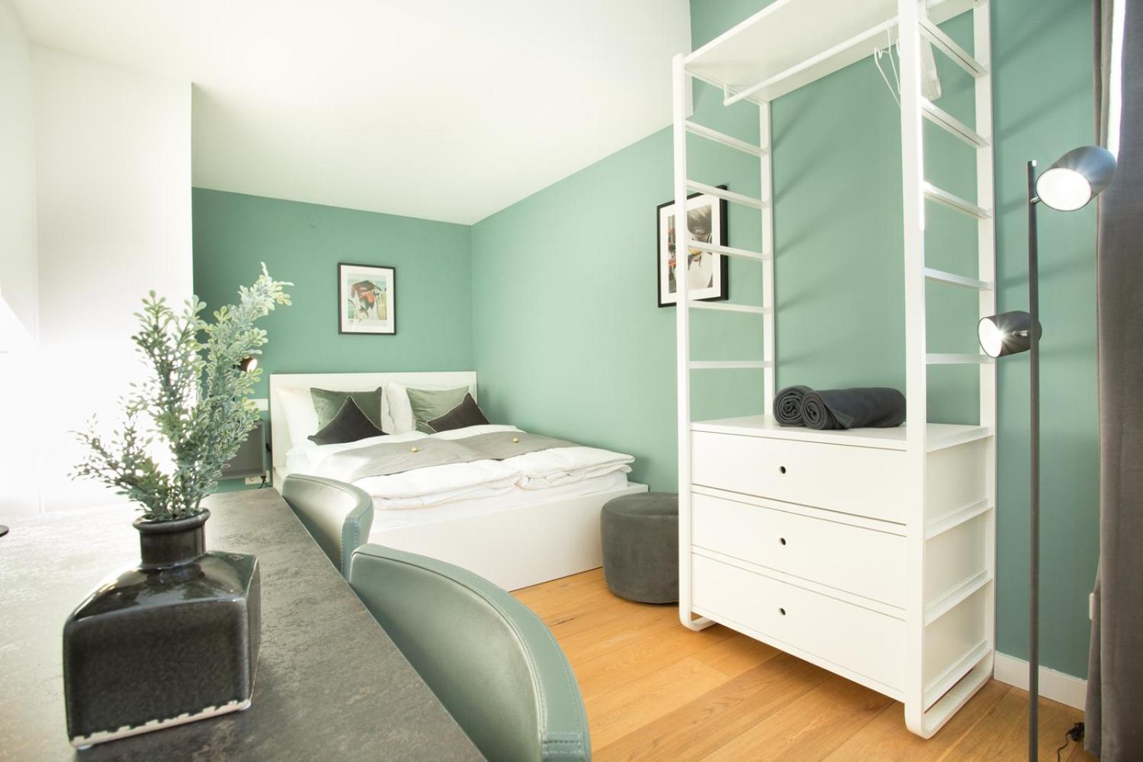 Room 4 & 5 Apartments