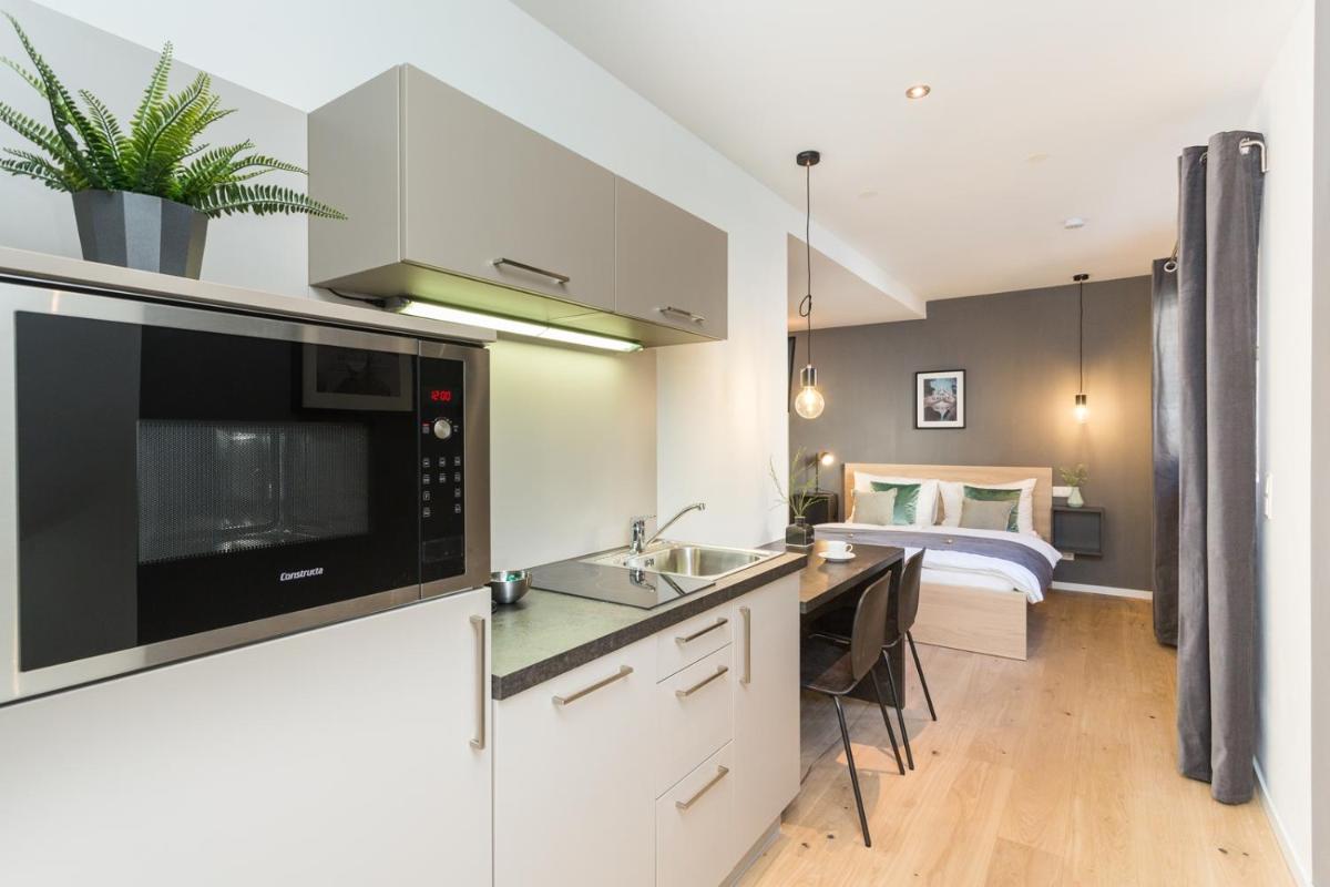 Room 4 & 5 Apartments