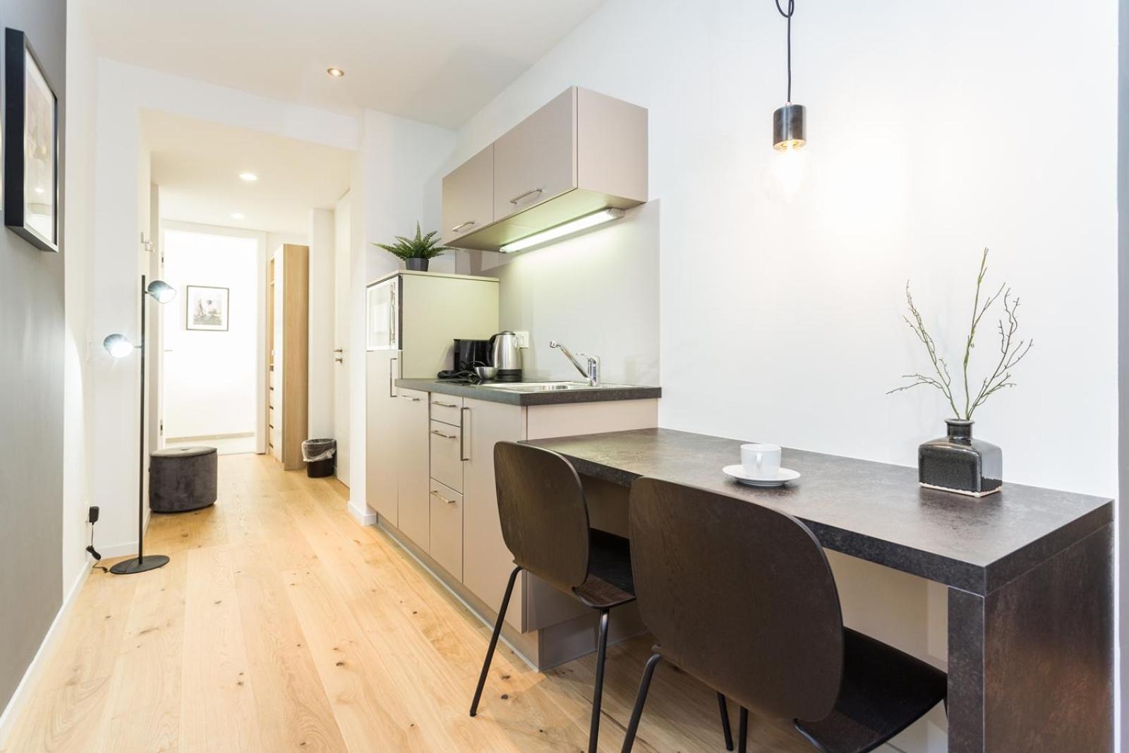 Room 4 & 5 Apartments