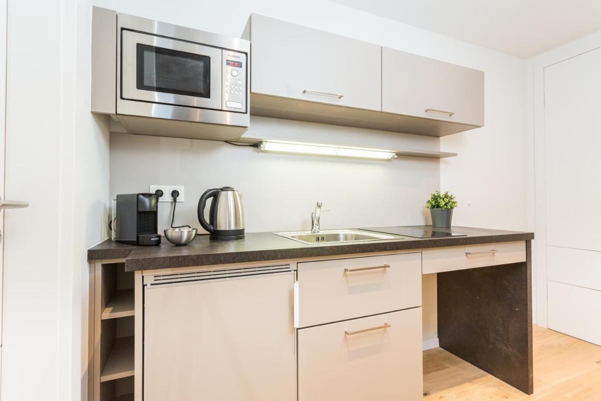 Room 4 & 5 Apartments
