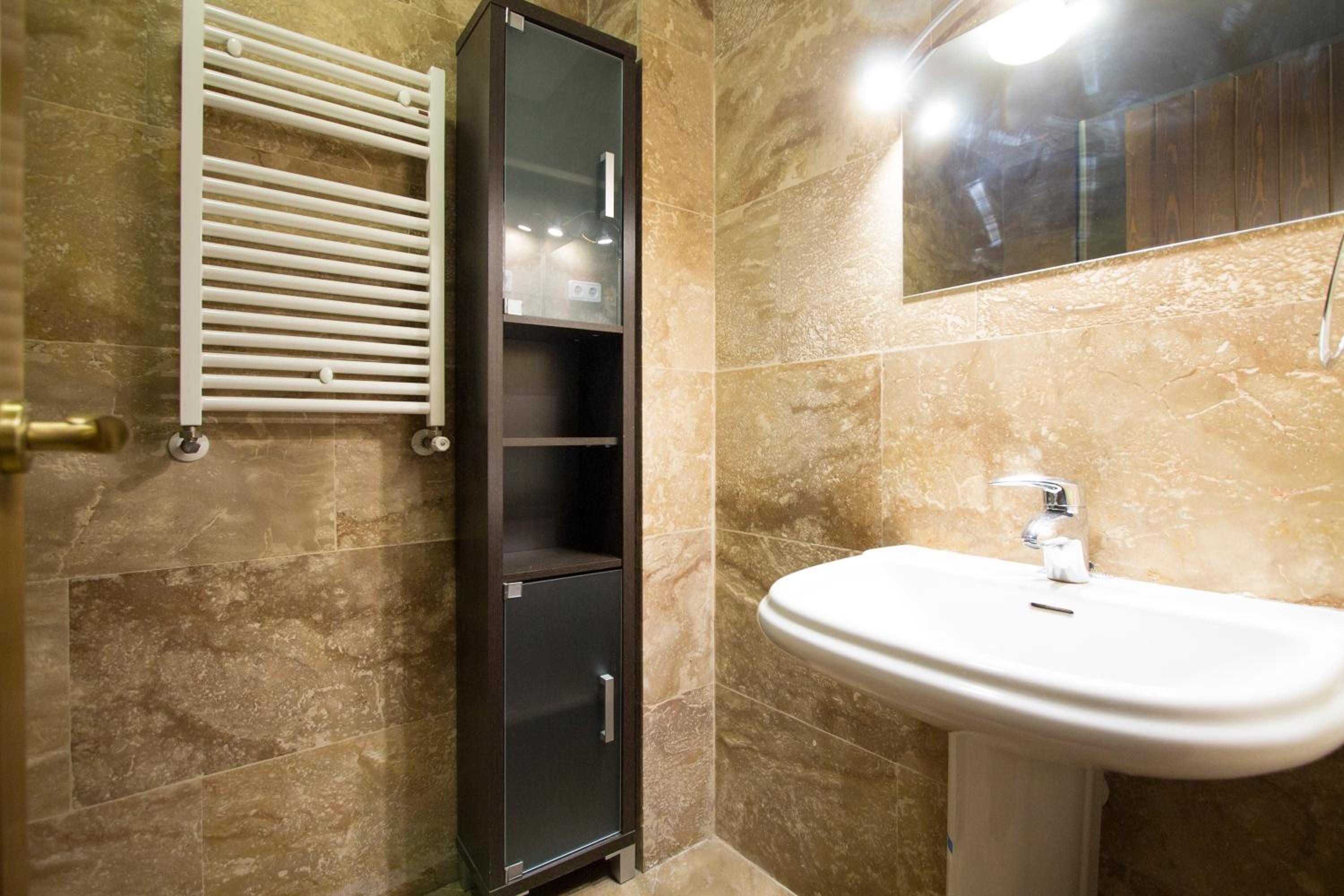 Apartamentos Villablino Arturo Soria