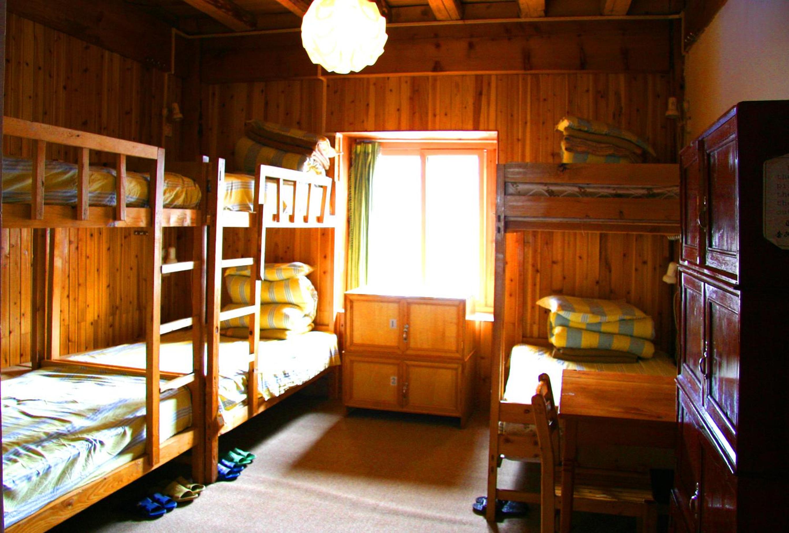 Shangri-La Lao Shay Youth Hostel