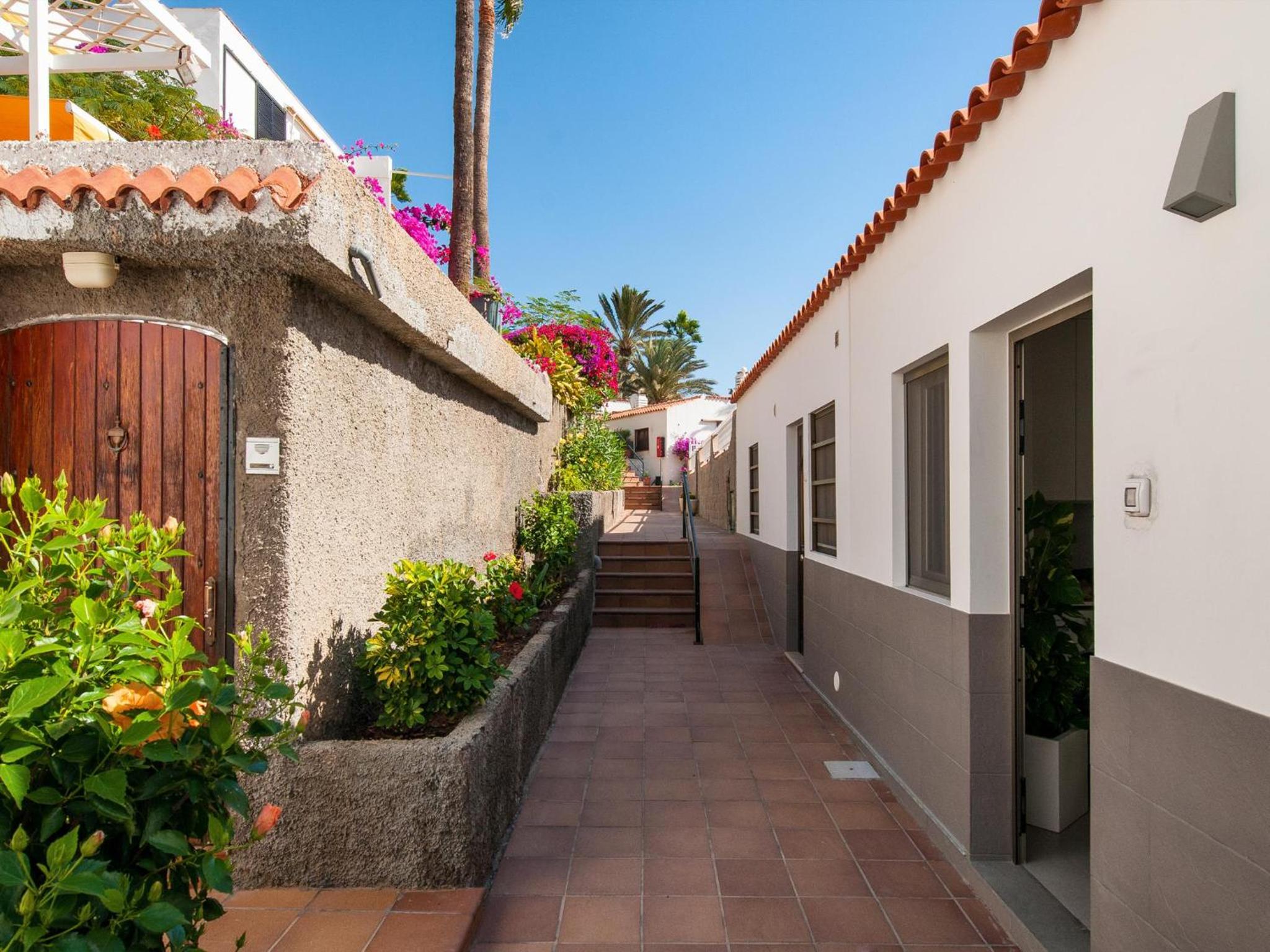 Bungalow Playa del Aguila II over the sea by VillaGranCanaria view 3