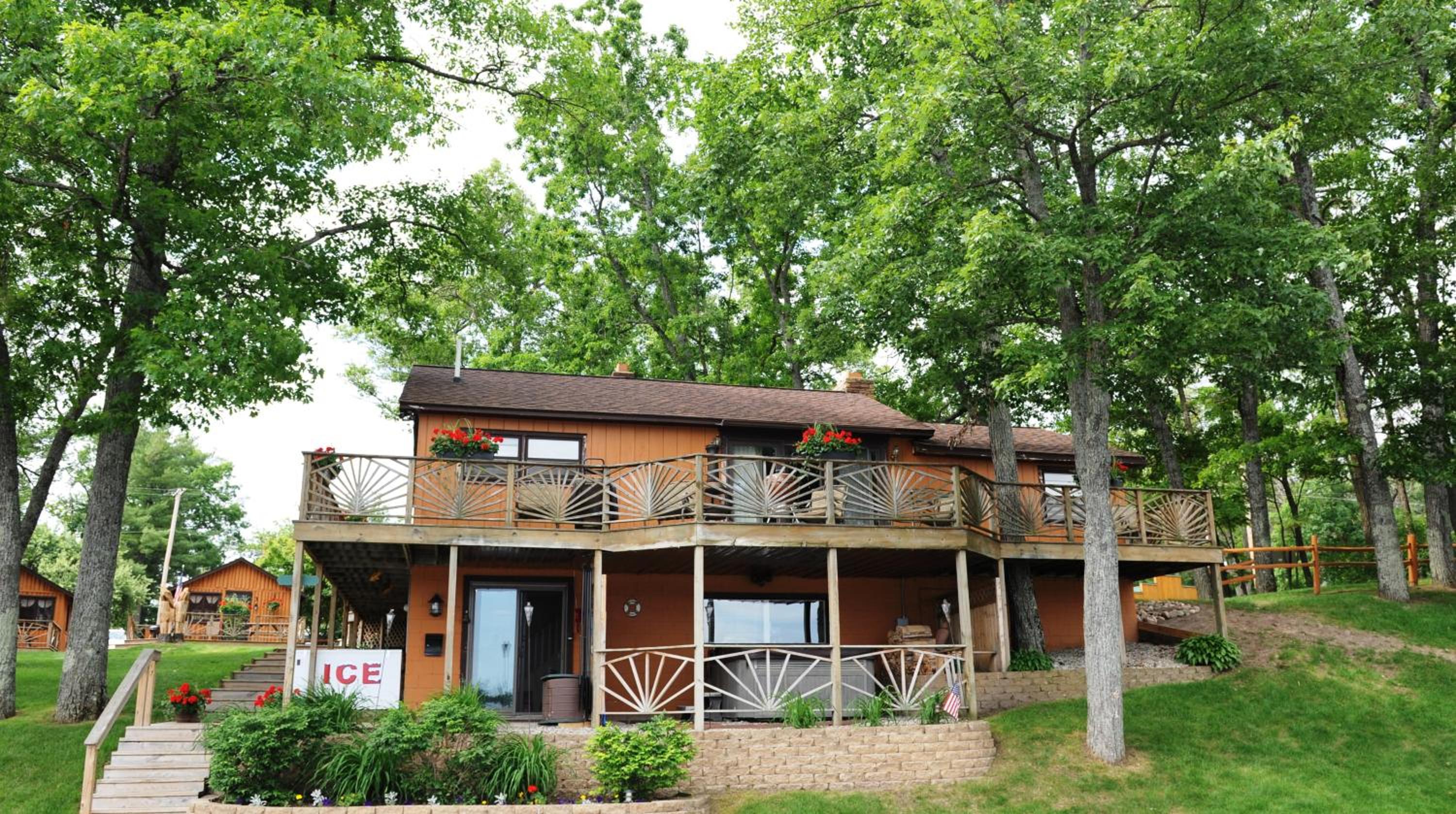 Clear Lake Resort
