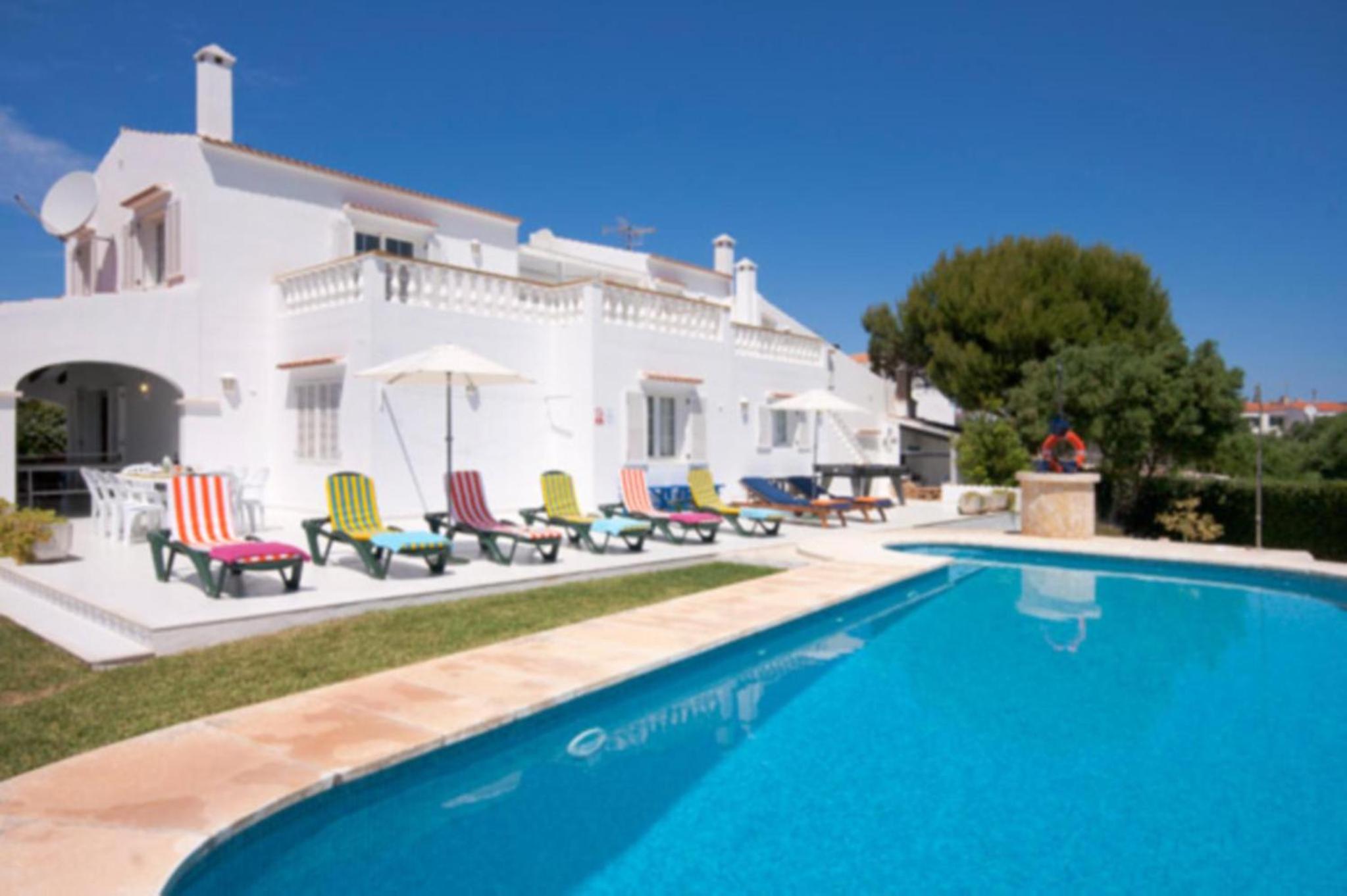 Villa Savanna Spacious villa with private pool near the beach