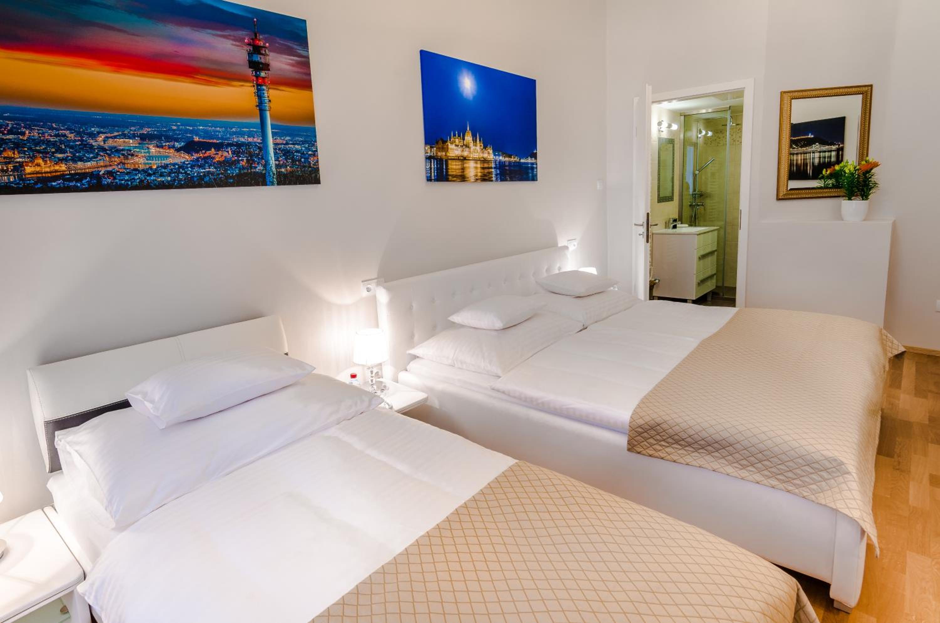 Anabelle Bed and Budapest