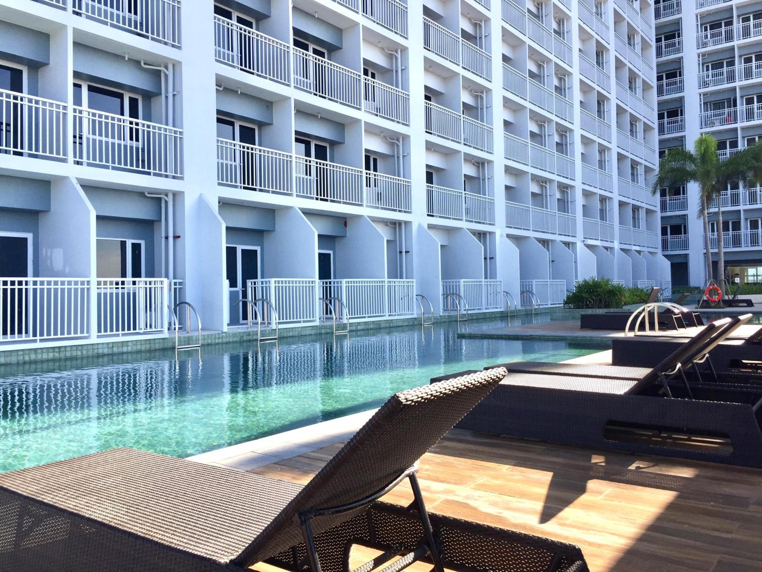 Sea Breeze Studio Manila view 4