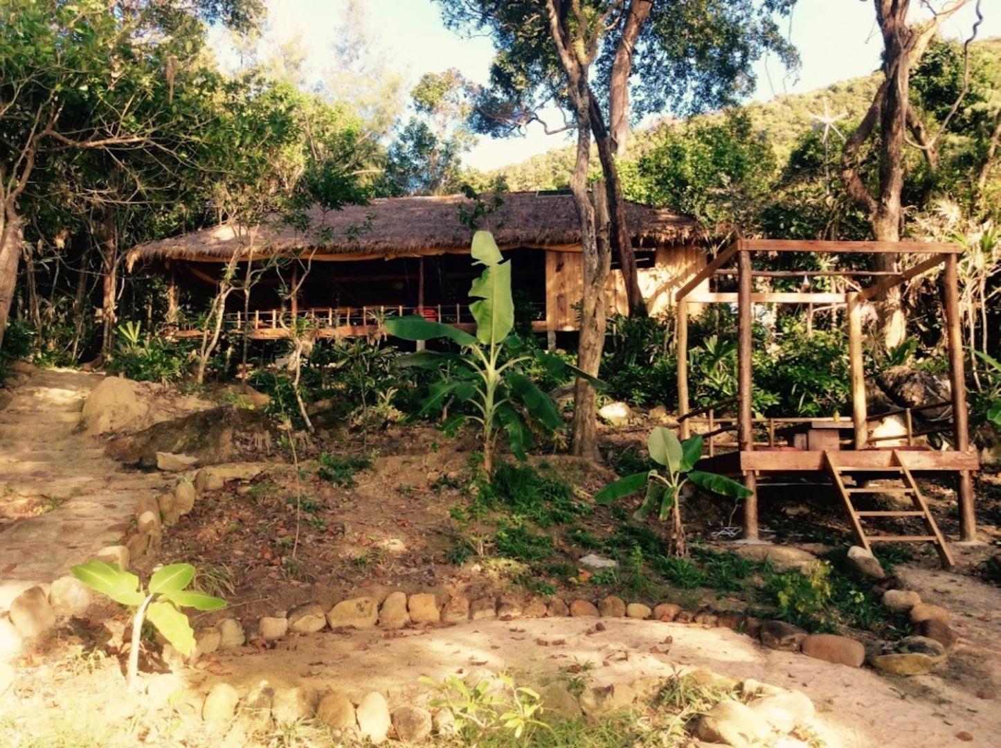 Robinson Bungalows