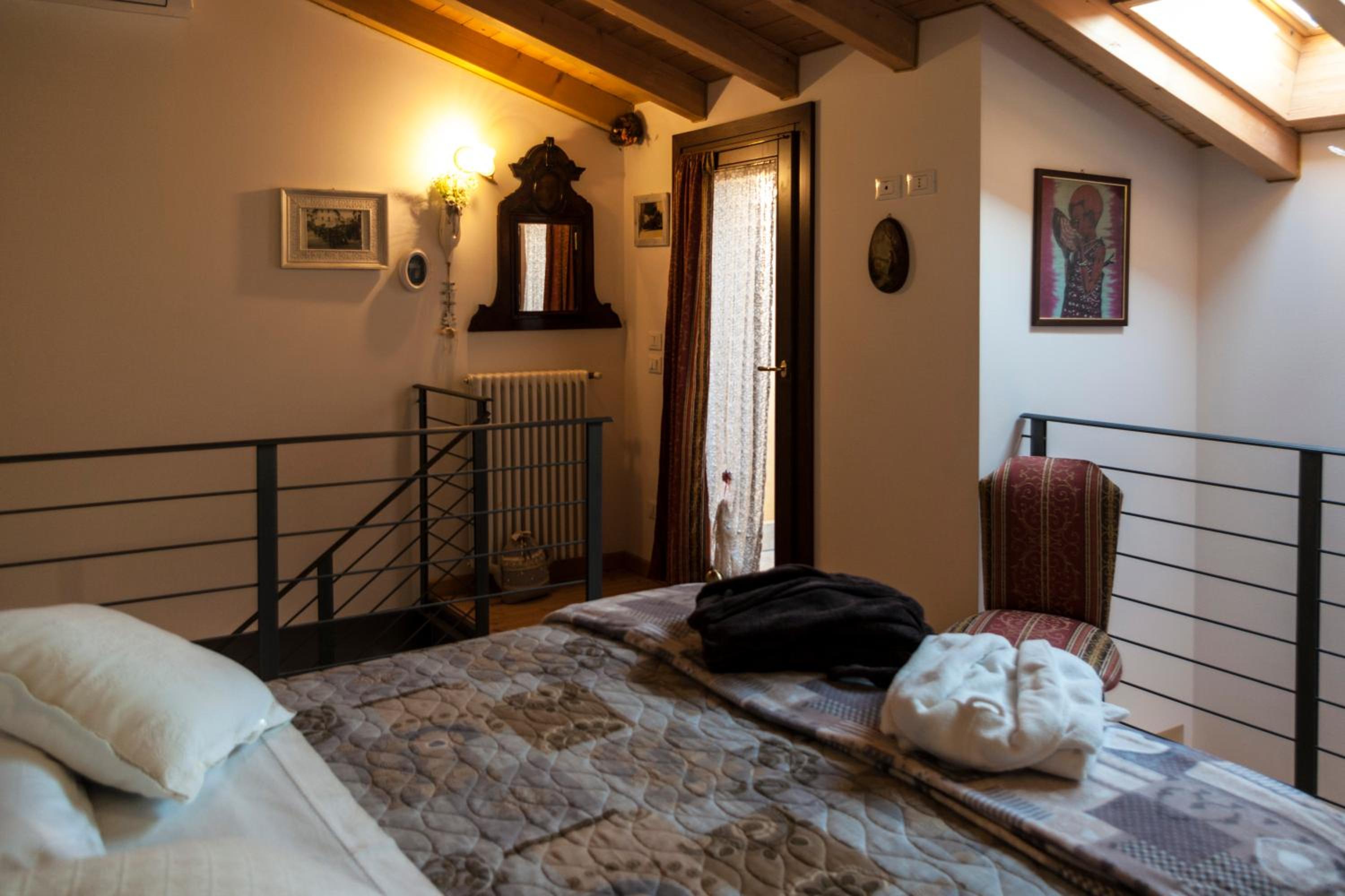 Casa Del Sole en Gavardo — hotel room