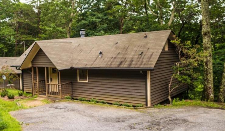 Amicalola Falls State Park and Lodge