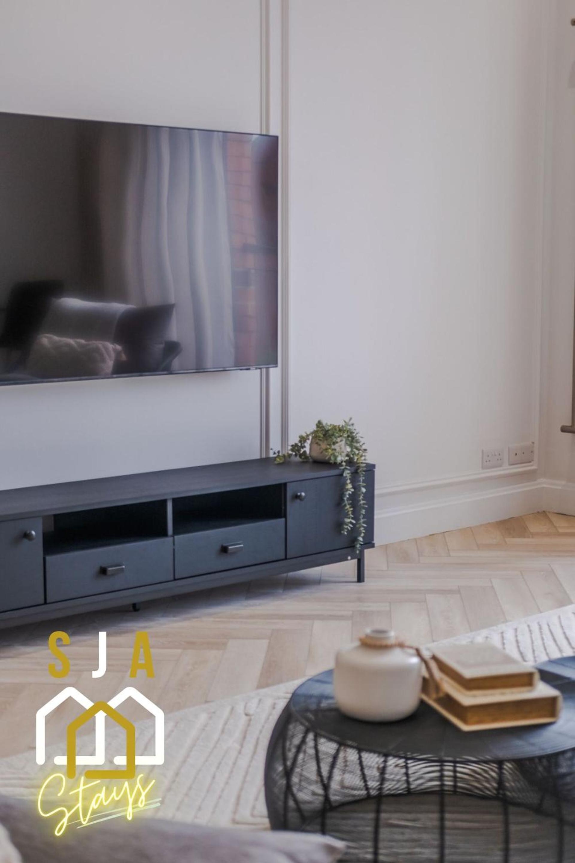Bastille Stay - SJA Stays - Luxury 2 Bed Apartment