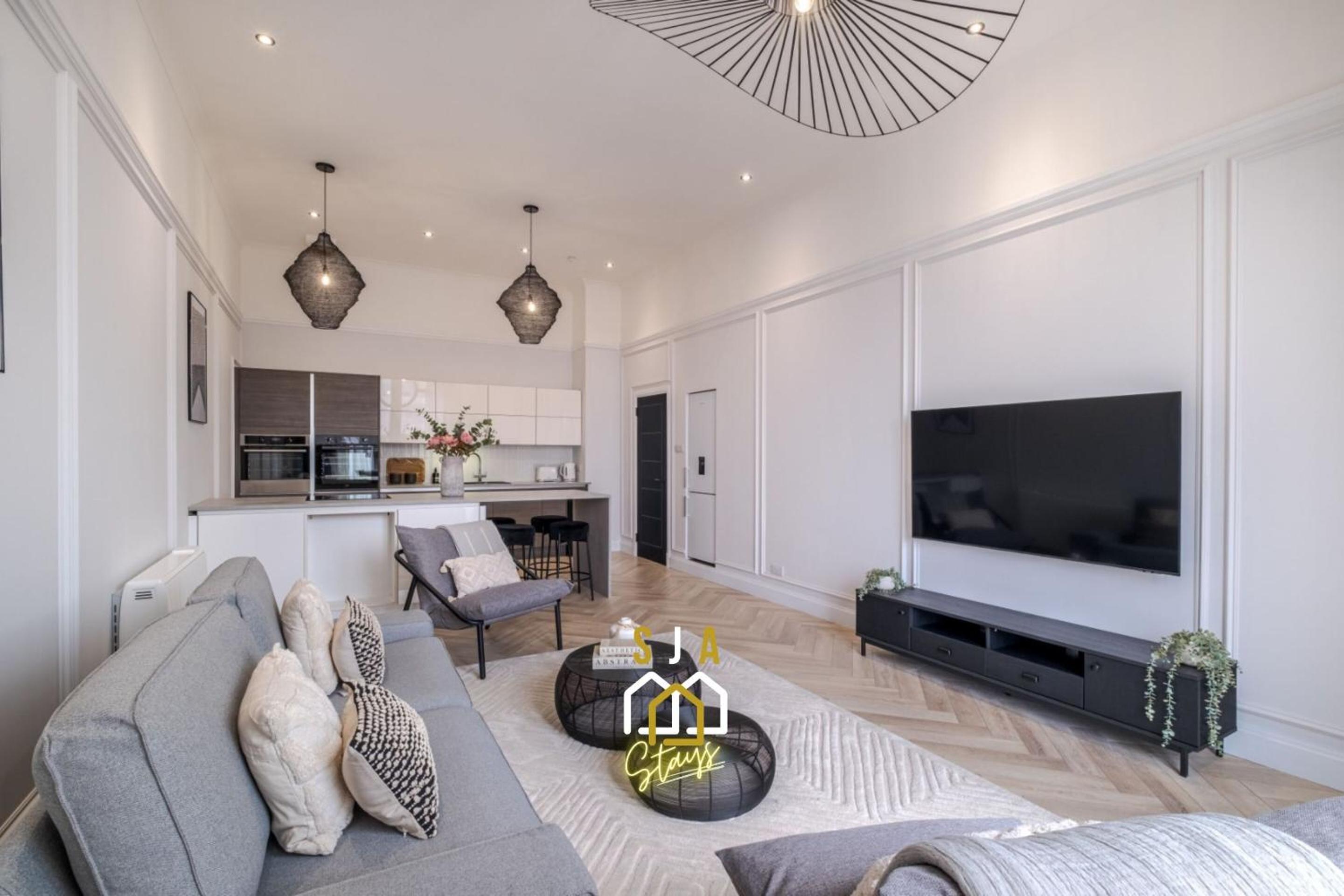 Bastille Stay - SJA Stays - Luxury 2 Bed Apartment