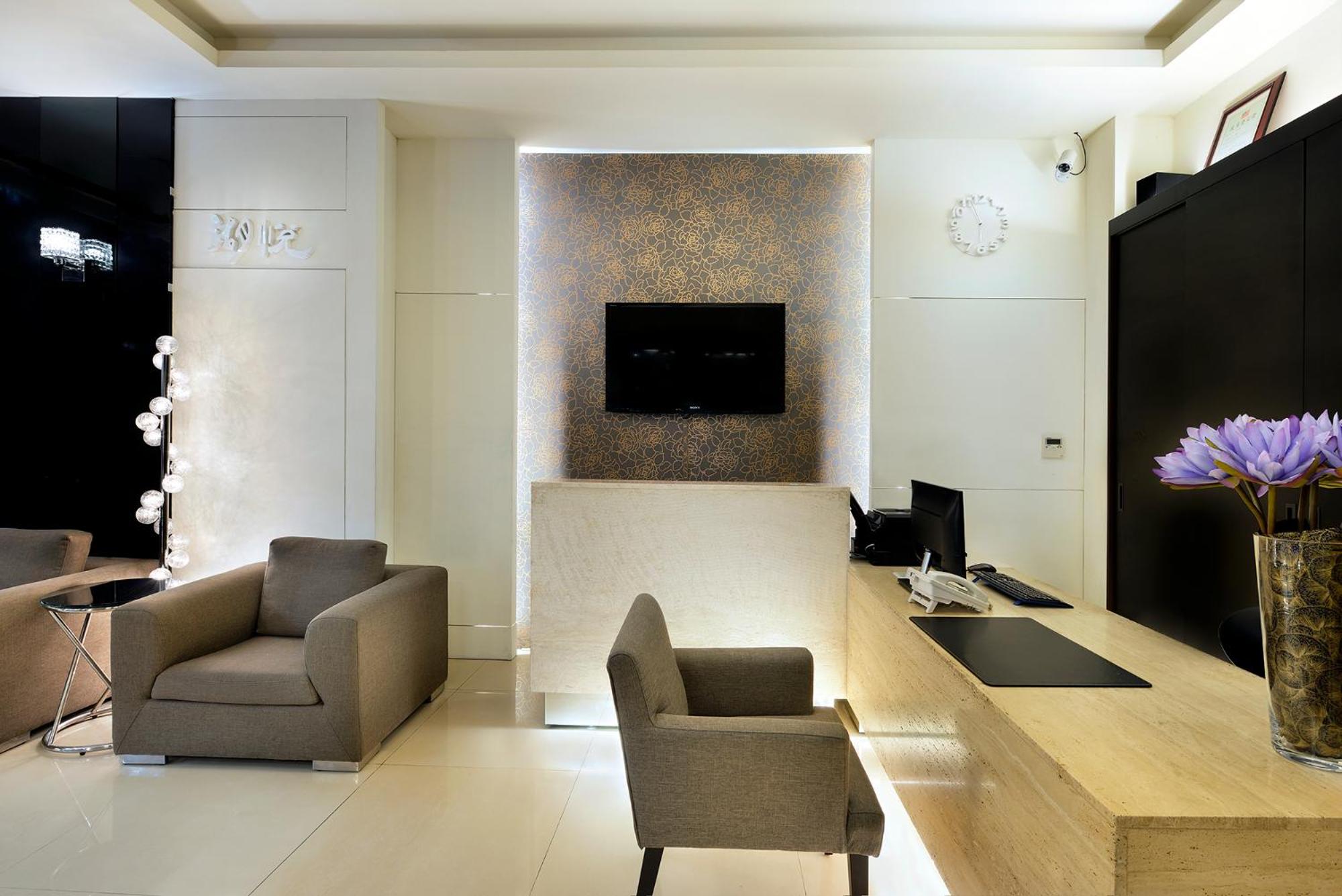 Hu Yue Lakeview Hotel