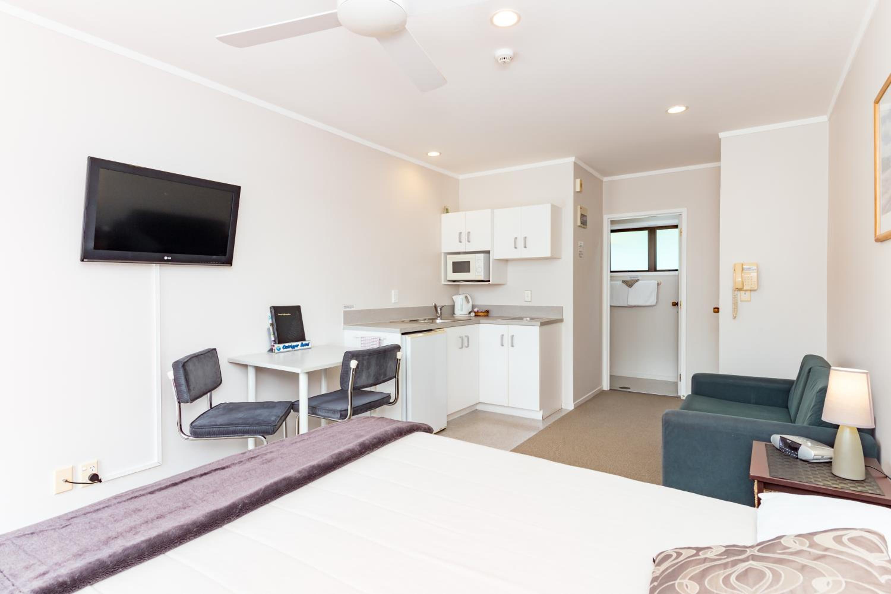 Outrigger Motel