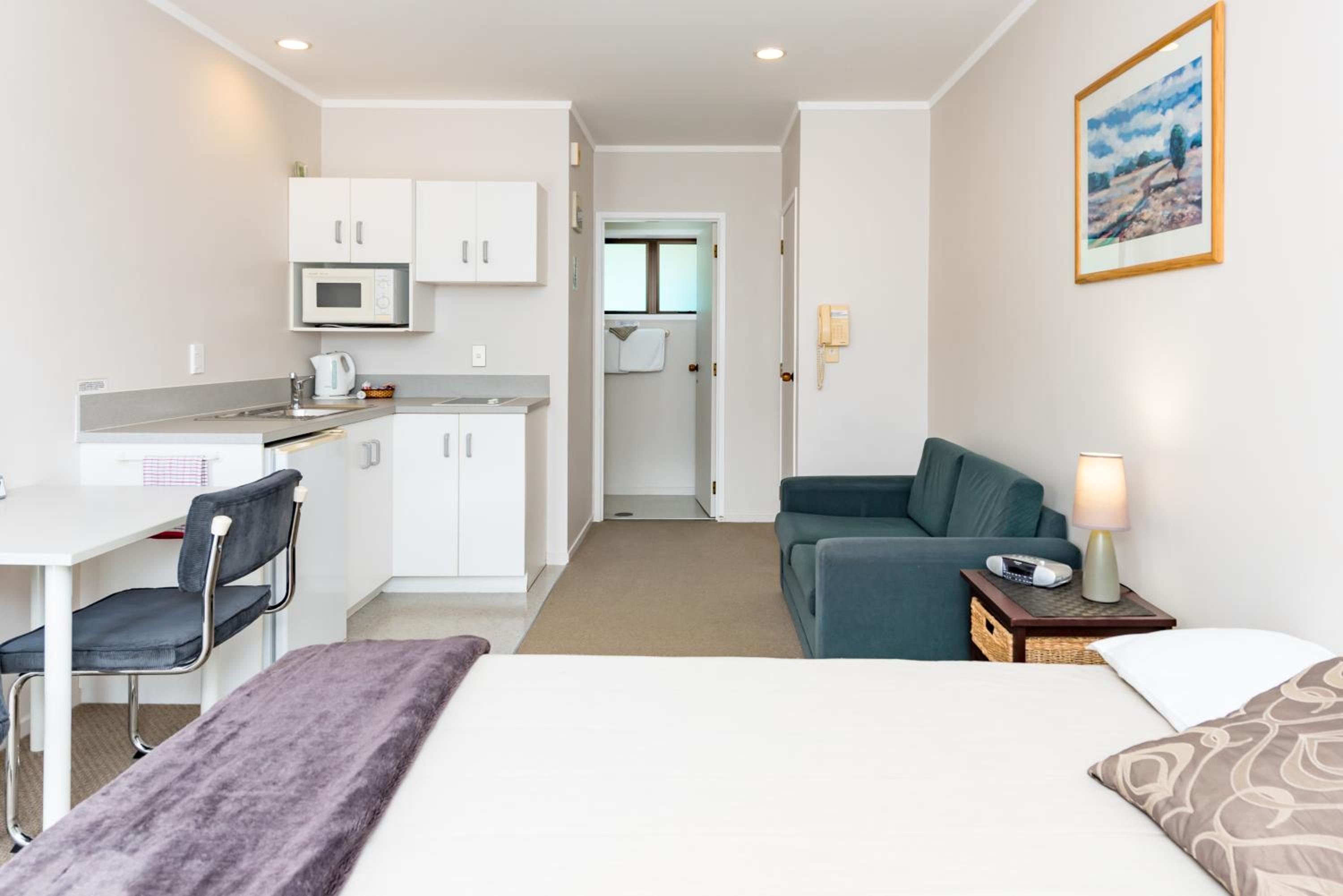 Outrigger Motel