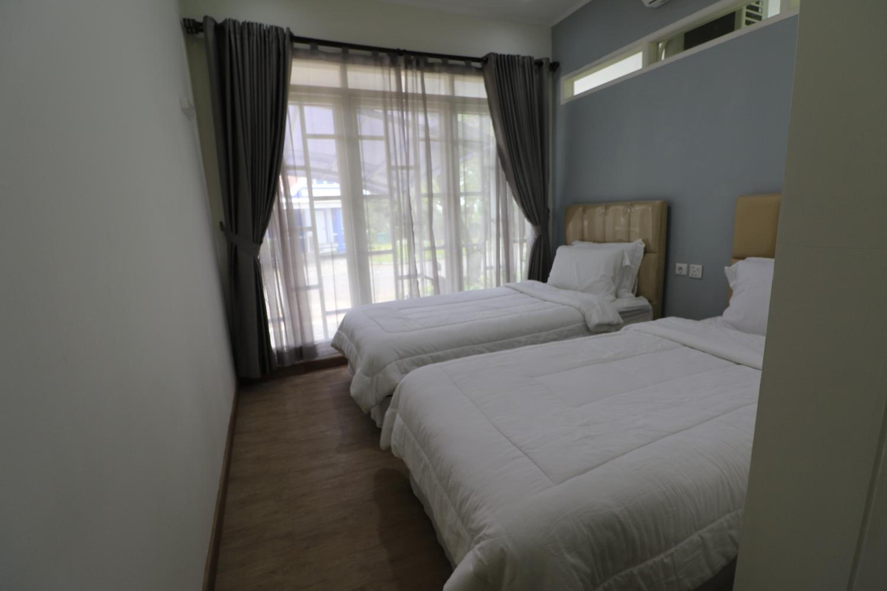 Diyar Villas Puncak M6-11 view 5