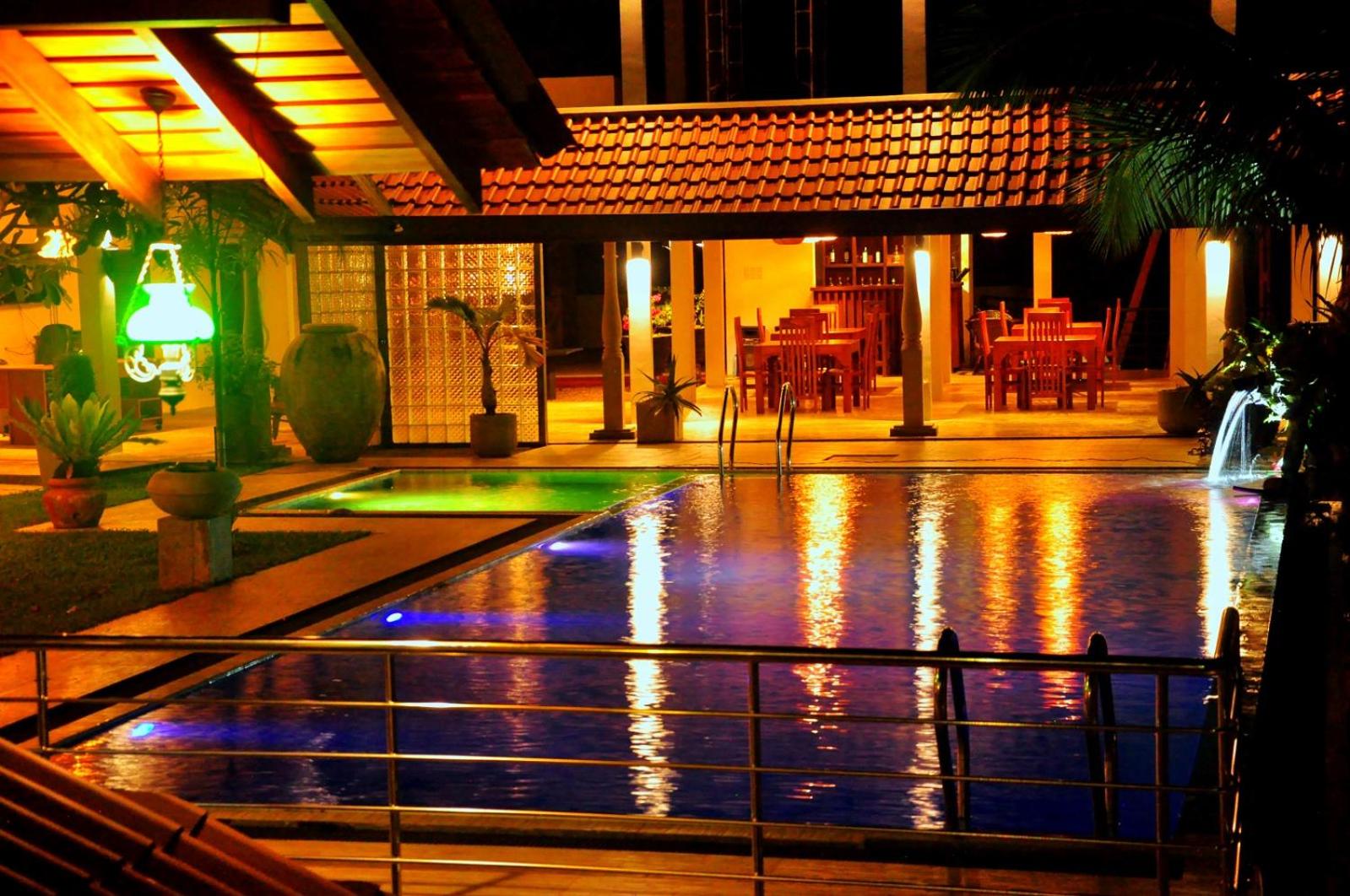 Jungle Heart Cabanas