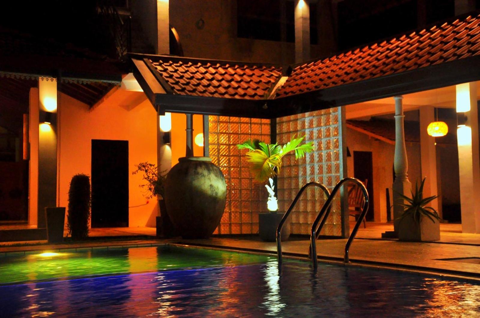 Jungle Heart Cabanas