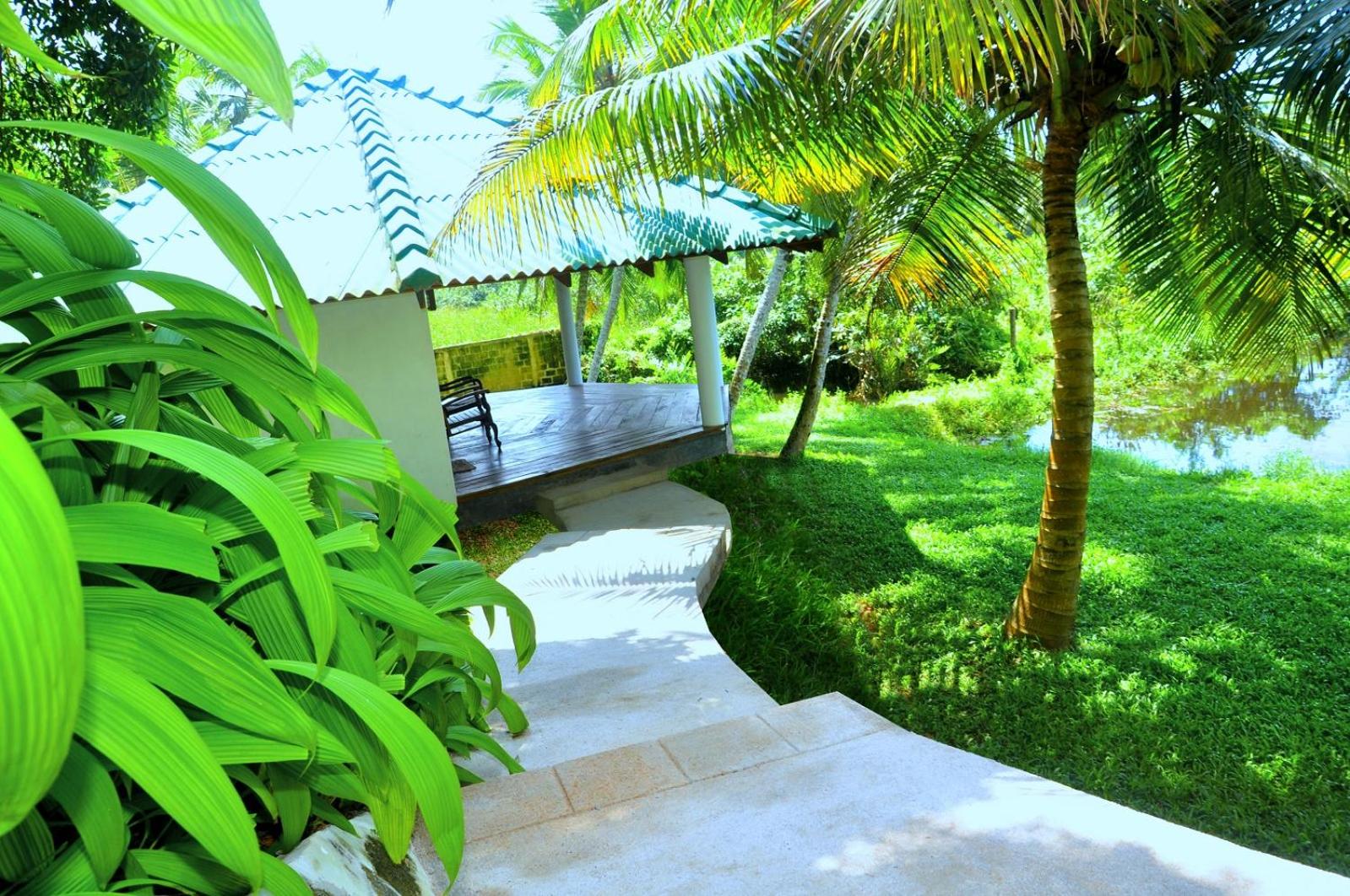 Jungle Heart Cabanas
