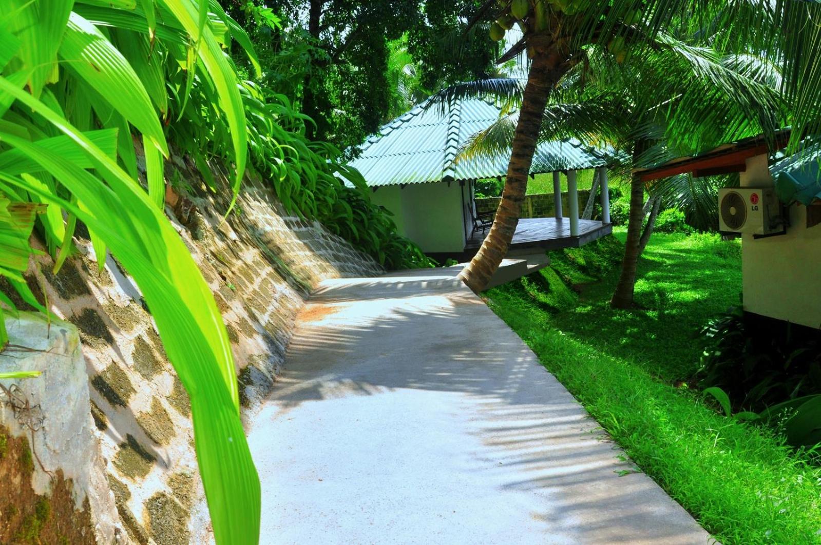 Jungle Heart Cabanas