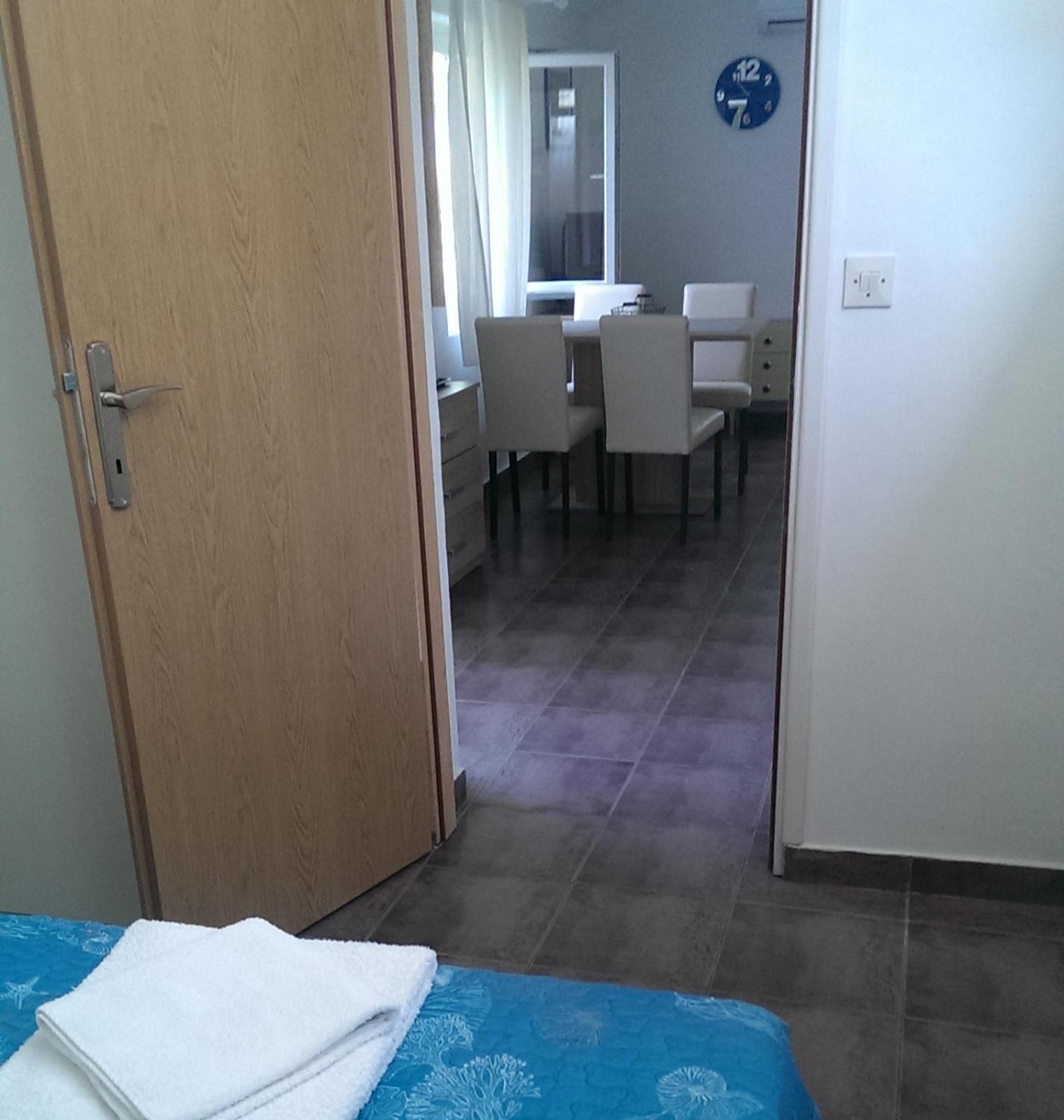 Photo 51