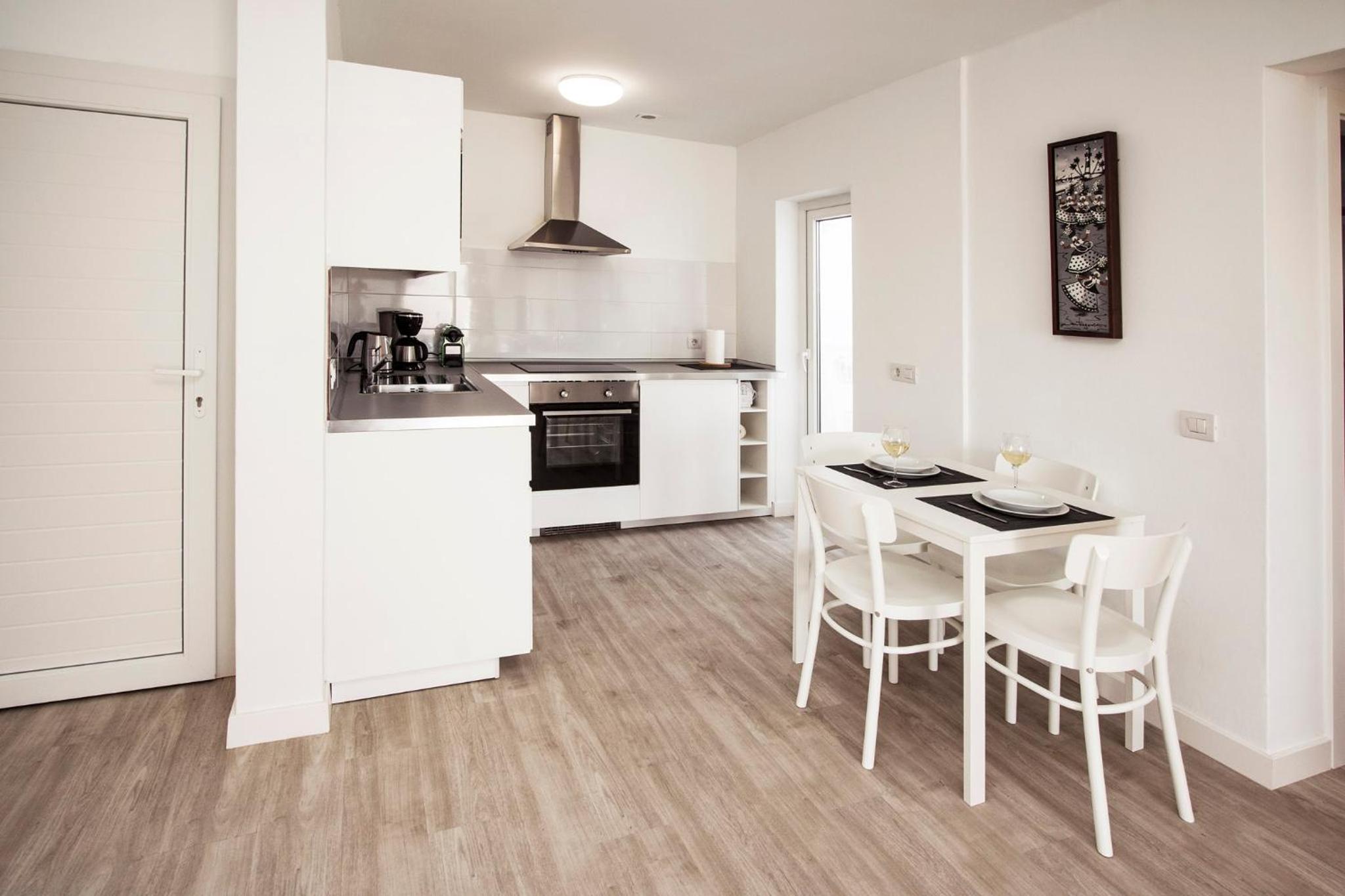 Flower Beach Suite 7 view 5