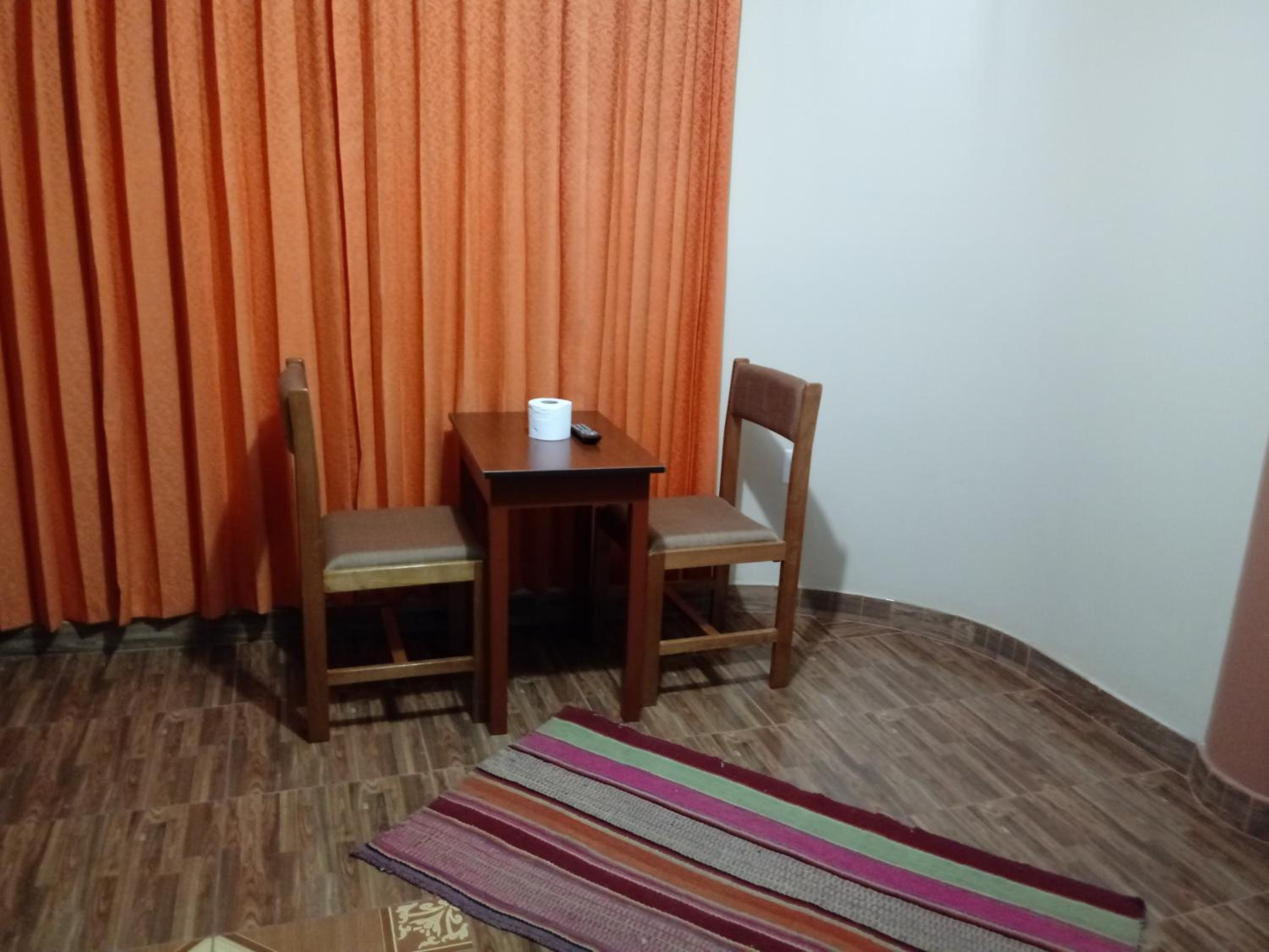 Hostal INTIS UTAWA Inn