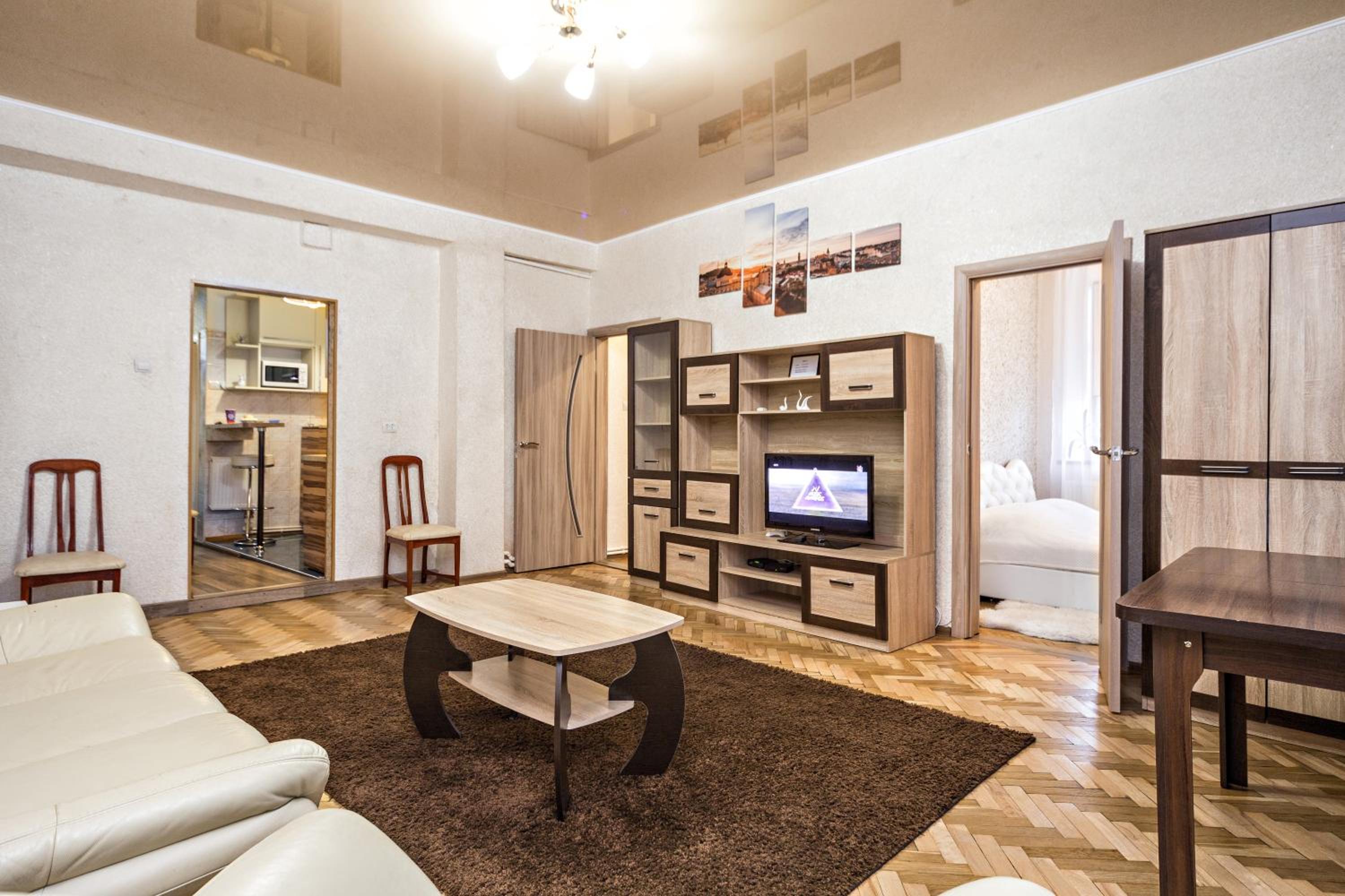 Apartment in a city center! Krakivska,34 view 2