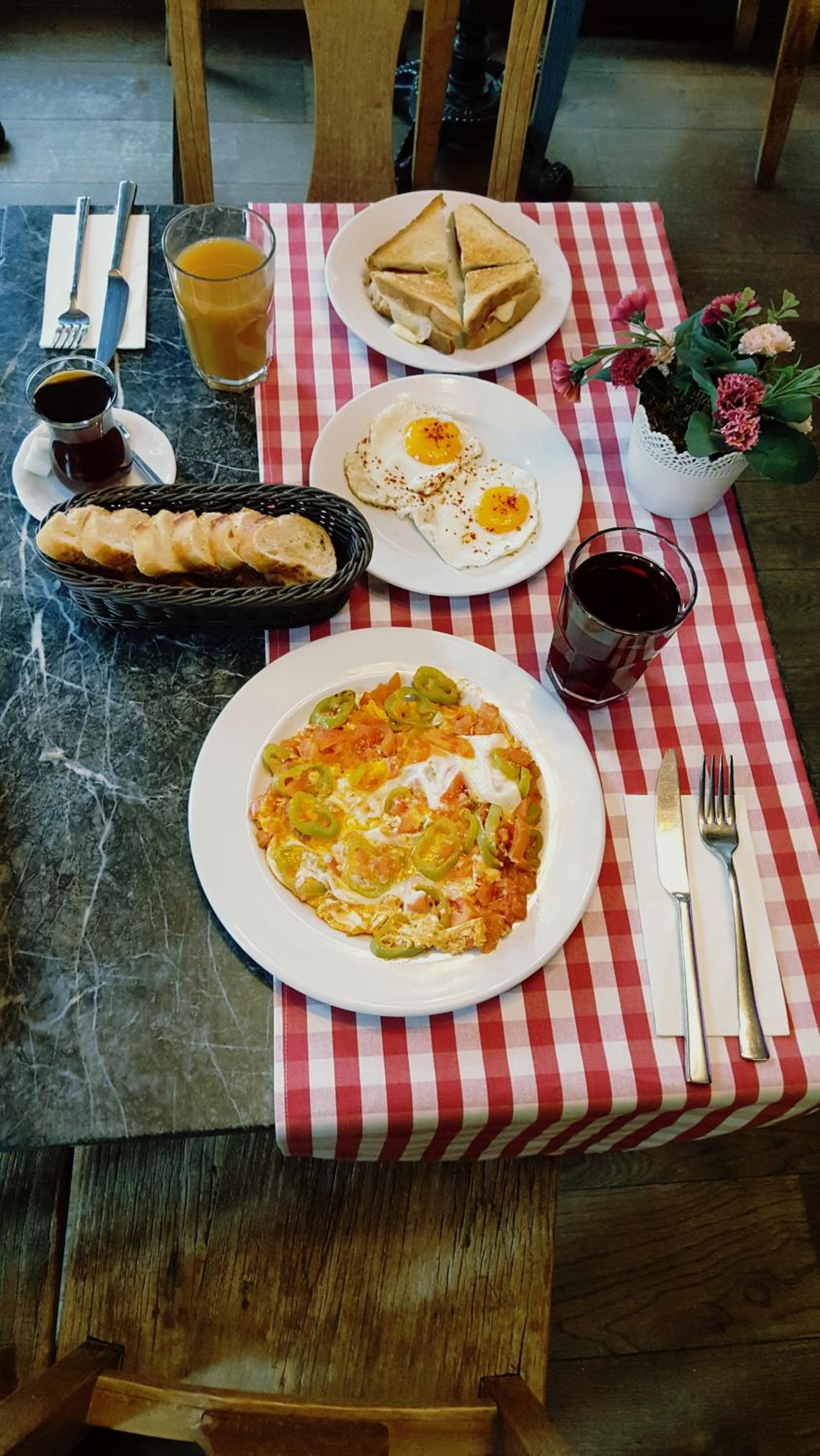 Hypnos Design Hotel - Image 18