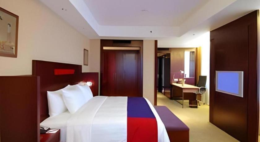 Crowne Plaza Shanghai Pudong By IHG